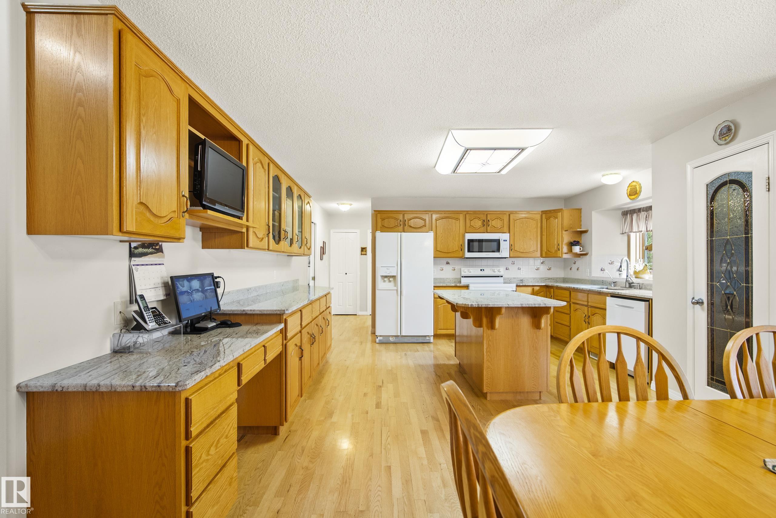 Photo 28 at 39 - 51514 Rge Road 262, Birch-Hill Park, Rural Parkland County