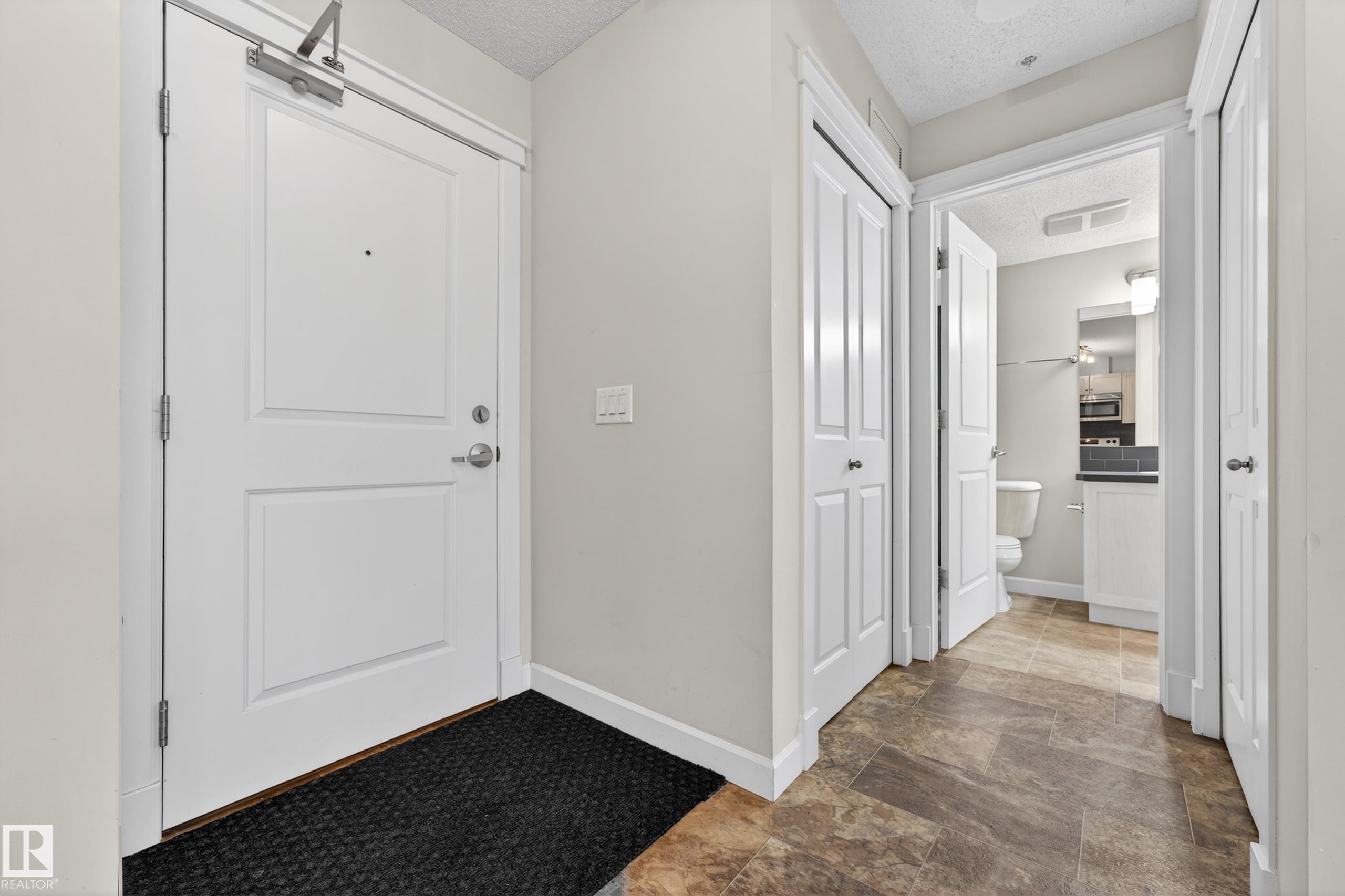 Picture for #310 3719 WHITELAW LN NW