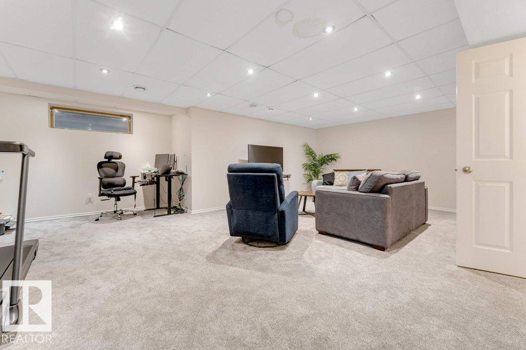 Photo 31 at 3913 Mcmullen Green green SW, Macewan, Edmonton