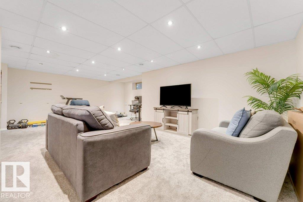 Photo 33 at 3913 Mcmullen Green green SW, Macewan, Edmonton