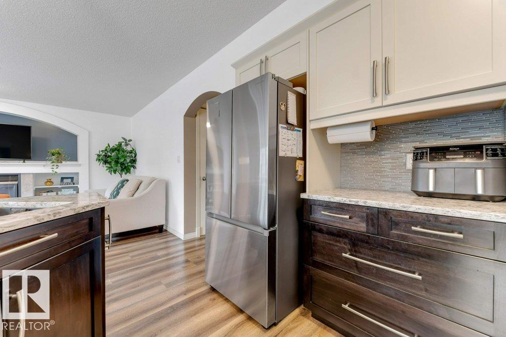 Photo 7 at 3913 Mcmullen Green green SW, Macewan, Edmonton