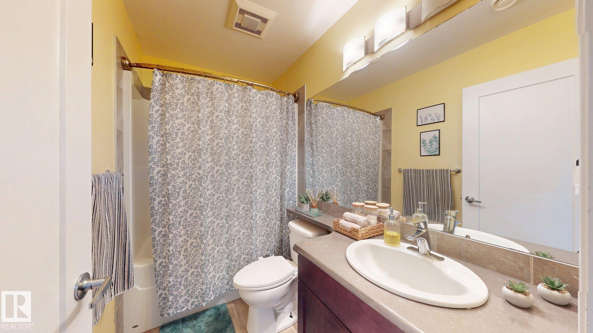 Photo 16 at 2 - 6520 2 Avenue SW, Charlesworth, Edmonton