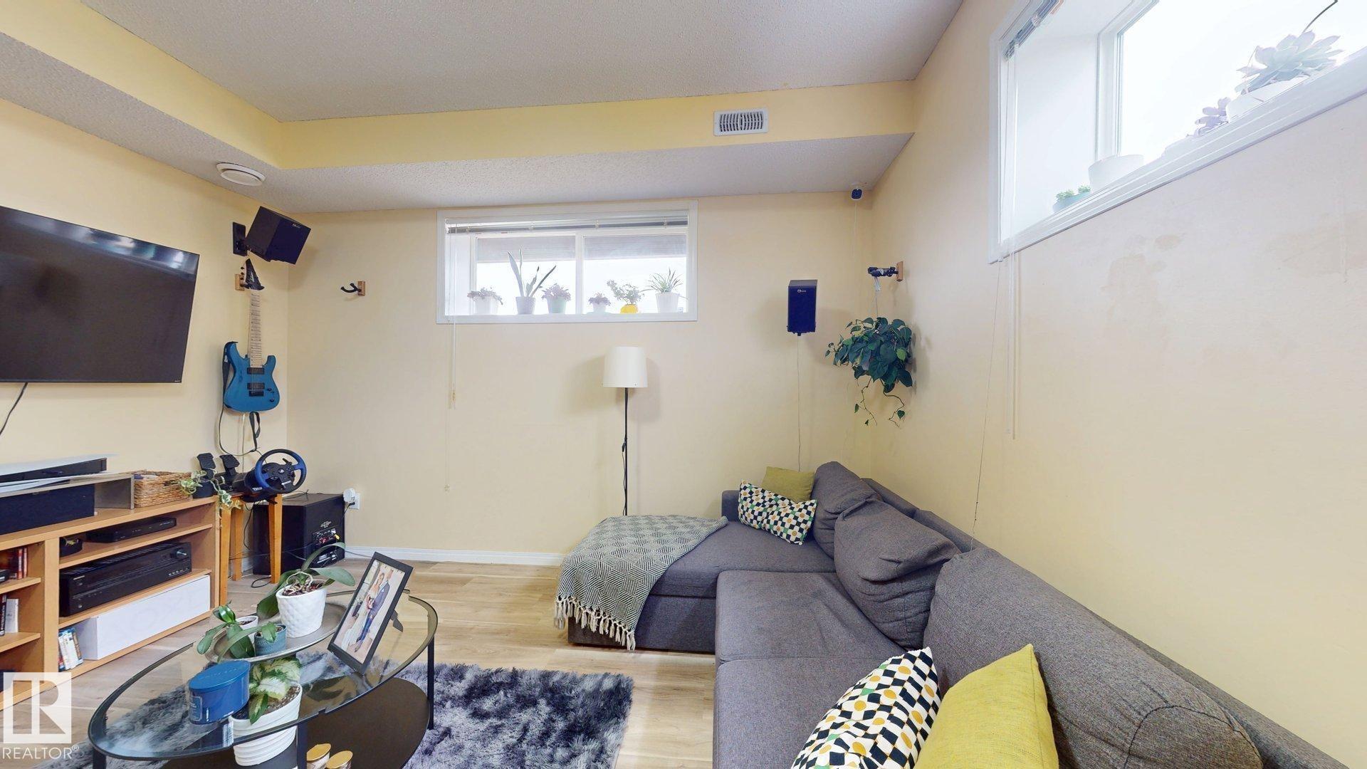 Photo 19 at 2 - 6520 2 Avenue SW, Charlesworth, Edmonton