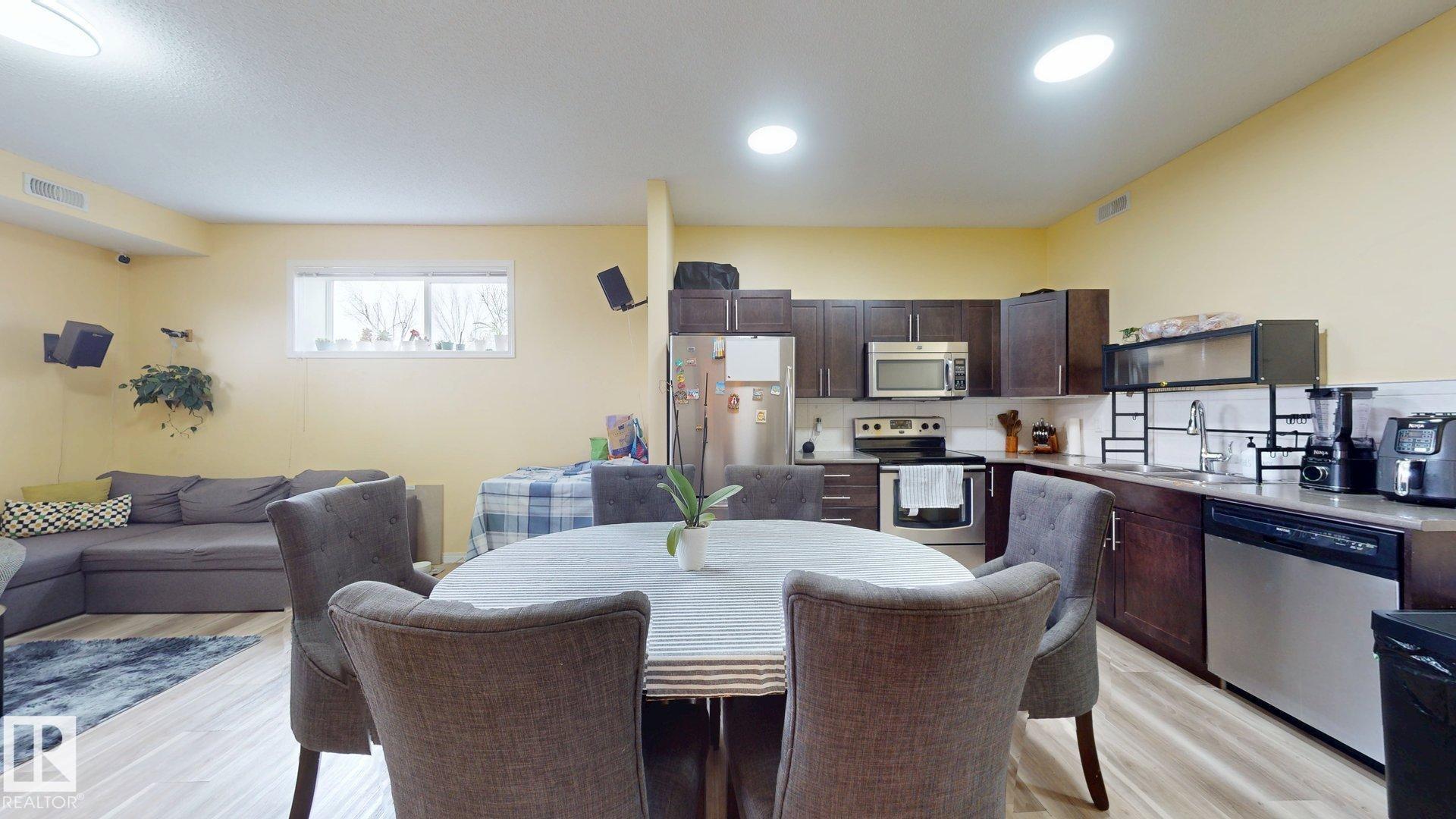 Photo 7 at 2 - 6520 2 Avenue SW, Charlesworth, Edmonton