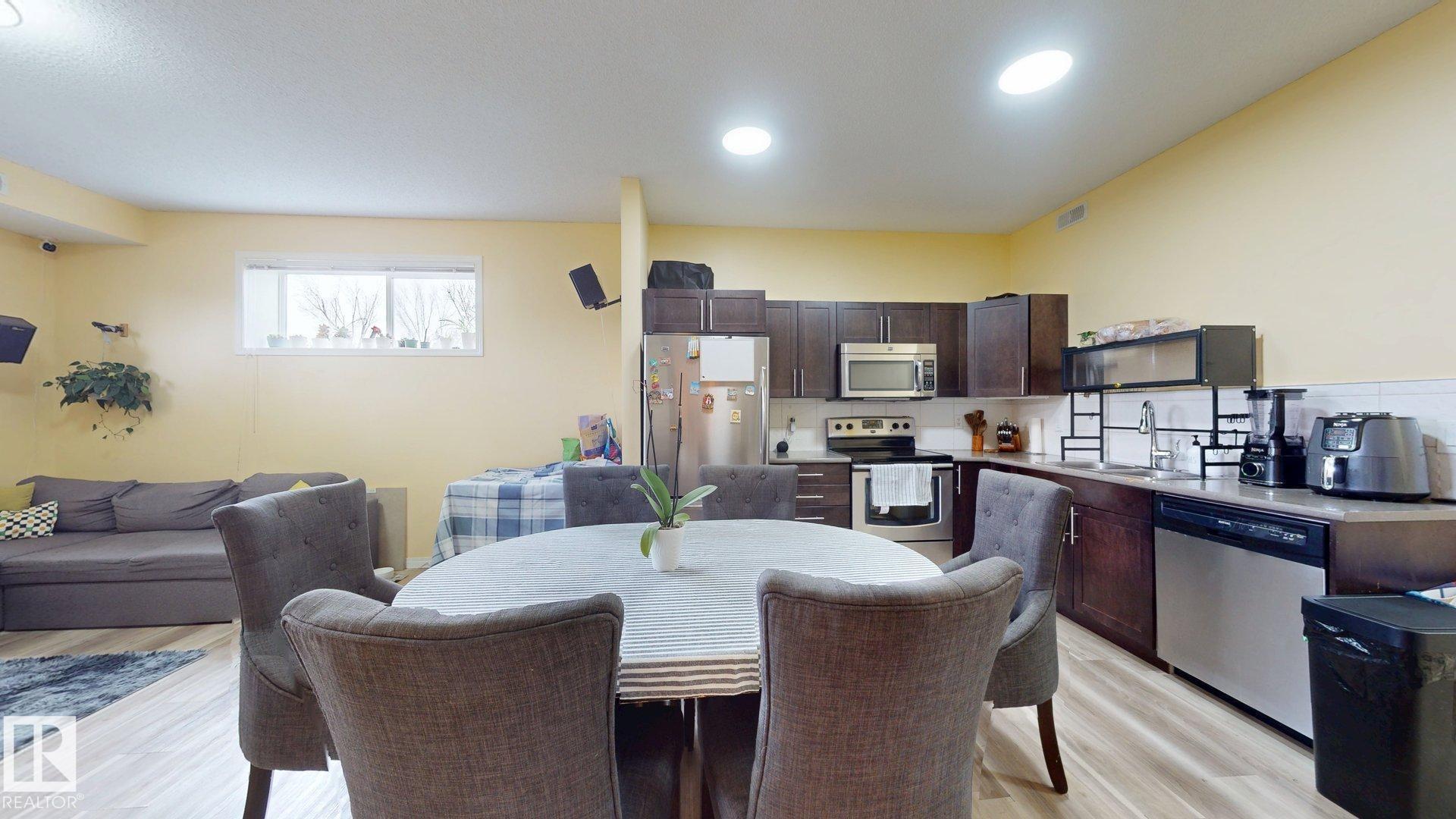 Photo 9 at 2 - 6520 2 Avenue SW, Charlesworth, Edmonton