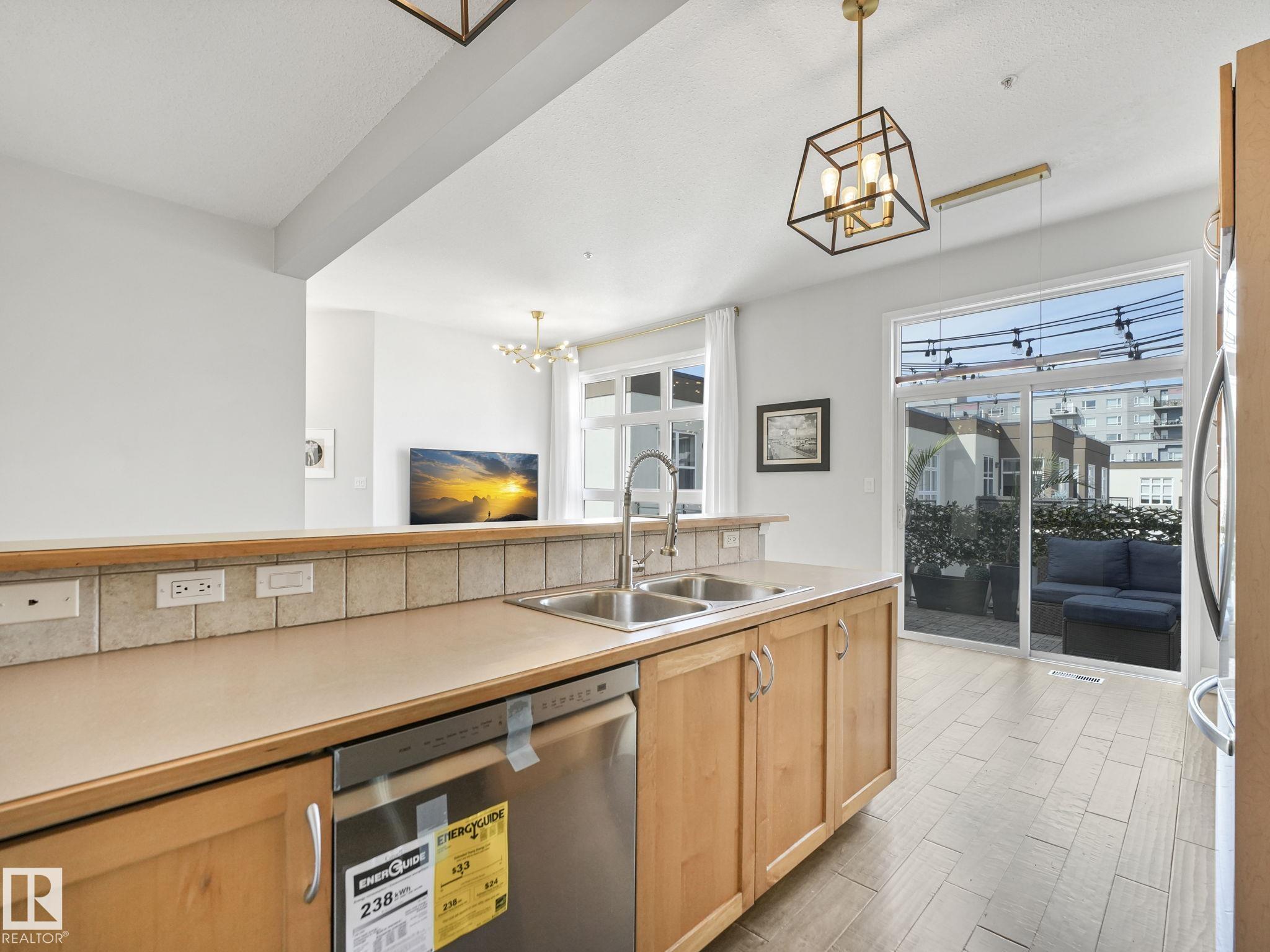https://zimg.paragon.ice.com/ParagonImages/Property/PM/RAE/225397002/16/0/0/2f8fe725267d8e22fc0b3bf3dc8eac1c/1/a2d5f4e692001133d2252cae90c9e812/225397002-6e8b5909-8a4b-43ac-b12d-e6125ba0f0a1.JPG