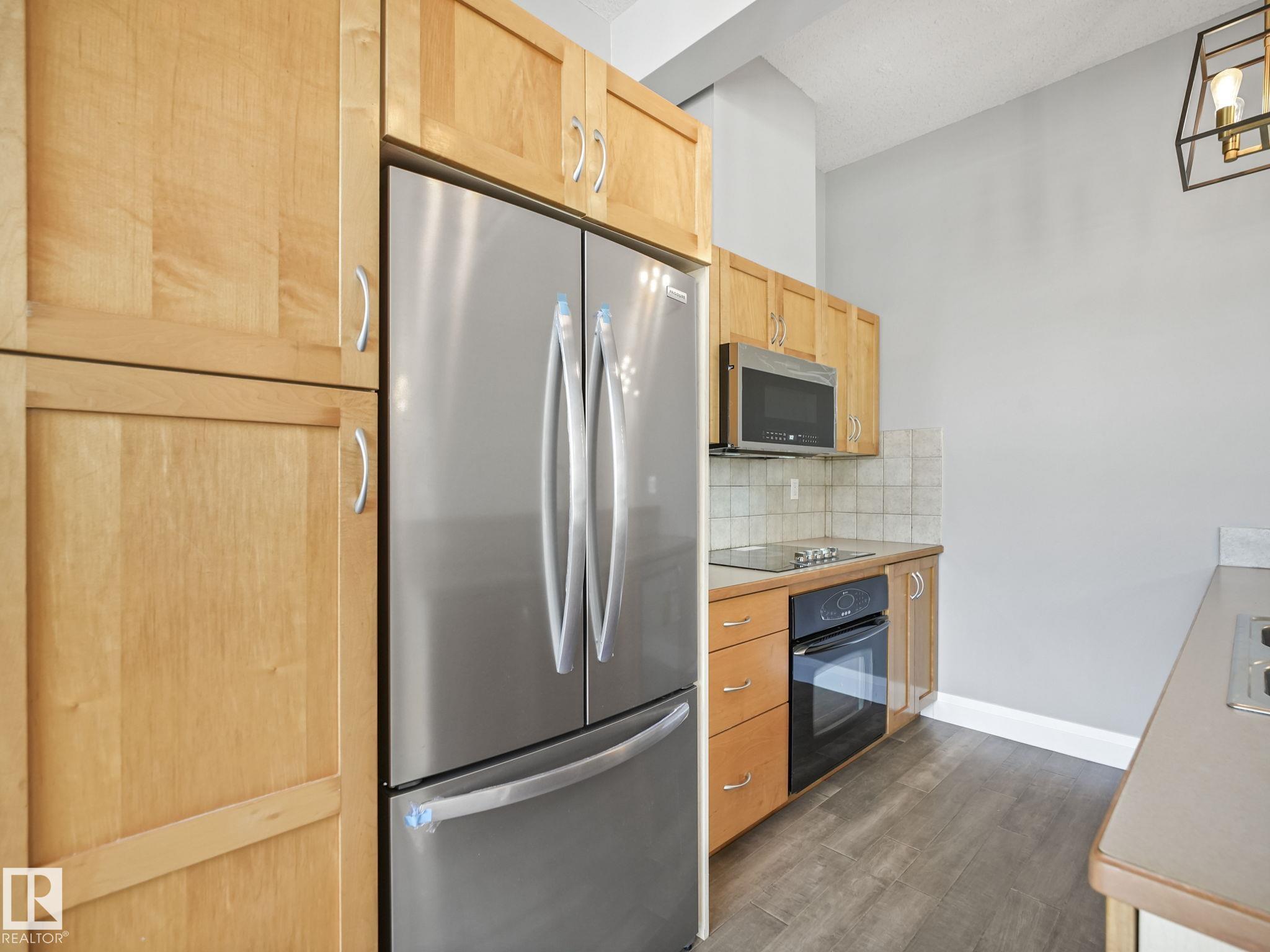 https://zimg.paragon.ice.com/ParagonImages/Property/PM/RAE/225397002/19/0/0/815300f637d99a9698221efdb848def5/1/a2d5f4e692001133d2252cae90c9e812/225397002-32f3c5c3-5206-4744-b727-27039b983454.JPG
