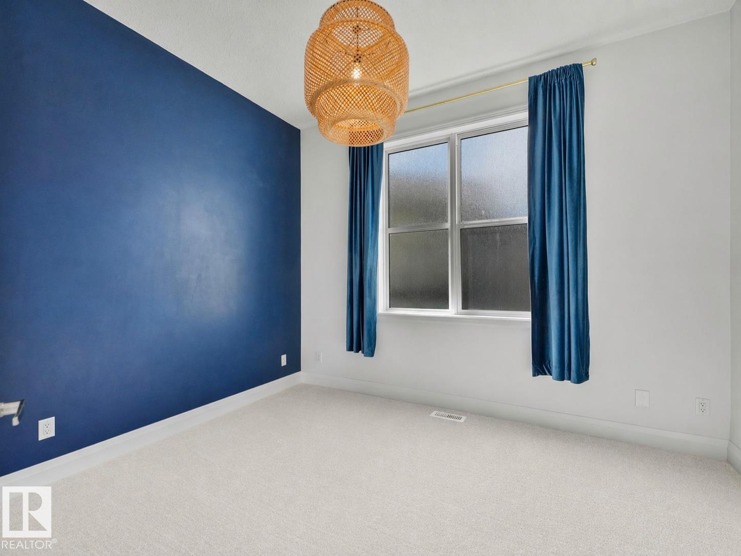 https://zimg.paragon.ice.com/ParagonImages/Property/PM/RAE/225397002/26/0/0/630bfcdcb469407519b93d8109e361e8/1/a2d5f4e692001133d2252cae90c9e812/225397002-4d8bf645-0e2e-4699-8e6a-680de20c5f76.JPG