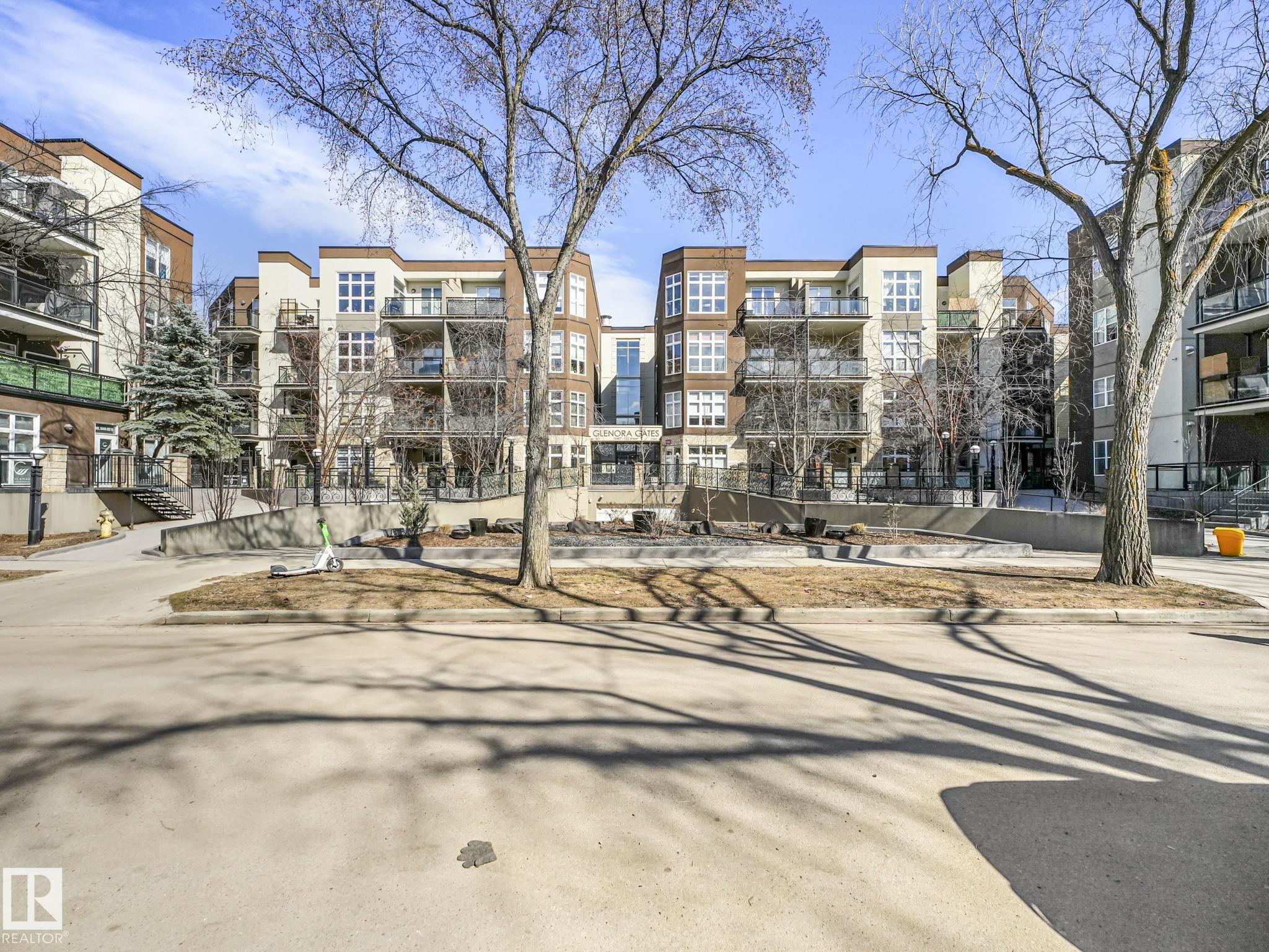 https://zimg.paragon.ice.com/ParagonImages/Property/PM/RAE/225397002/41/0/0/b9a30e462008a2dd44fe2d11d64fbd41/1/a2d5f4e692001133d2252cae90c9e812/225397002-b9171cb9-f33d-4e94-af99-280594a4add0.JPG