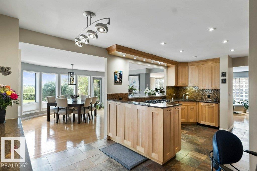 Photo 16 at 15413 Rio Terrace Drive NW, Rio Terrace, Edmonton