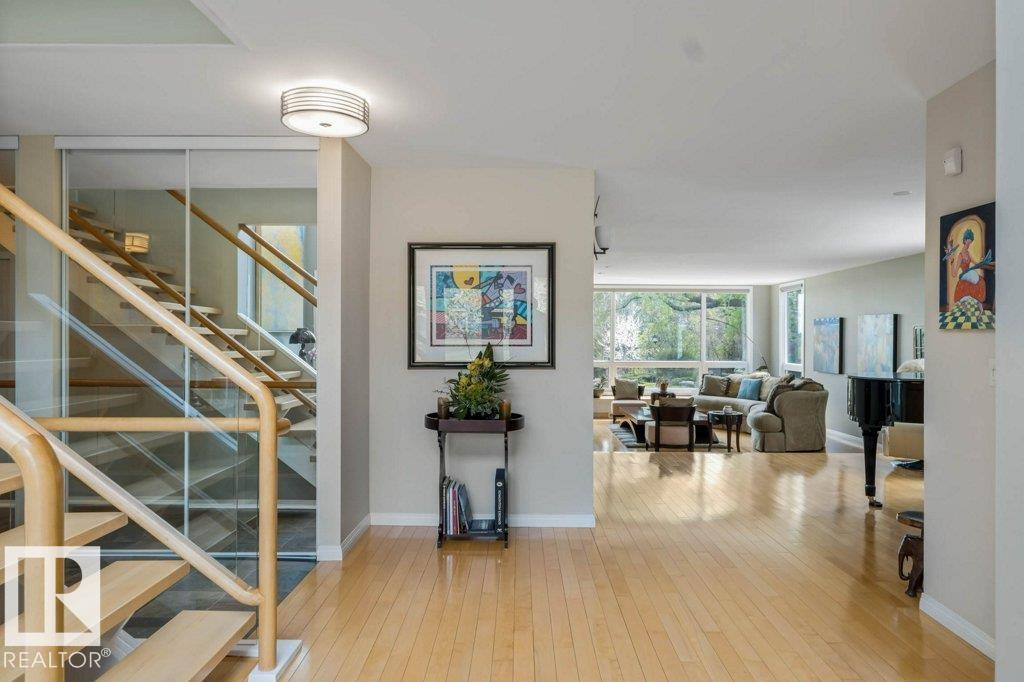 Photo 7 at 15413 Rio Terrace Drive NW, Rio Terrace, Edmonton