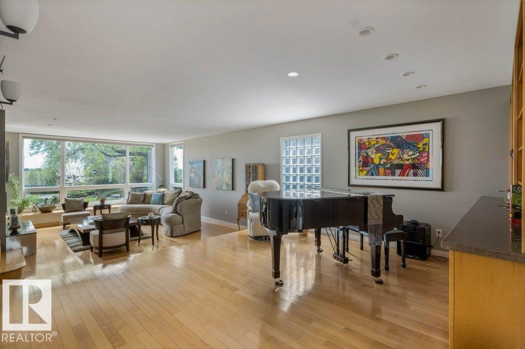 Photo 8 at 15413 Rio Terrace Drive NW, Rio Terrace, Edmonton