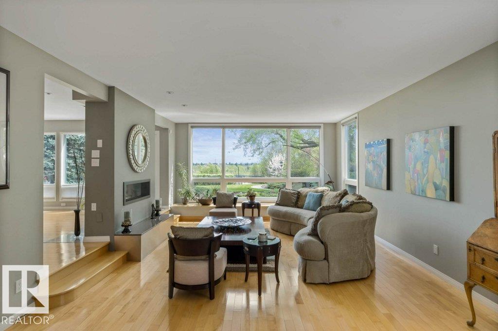 Photo 9 at 15413 Rio Terrace Drive NW, Rio Terrace, Edmonton