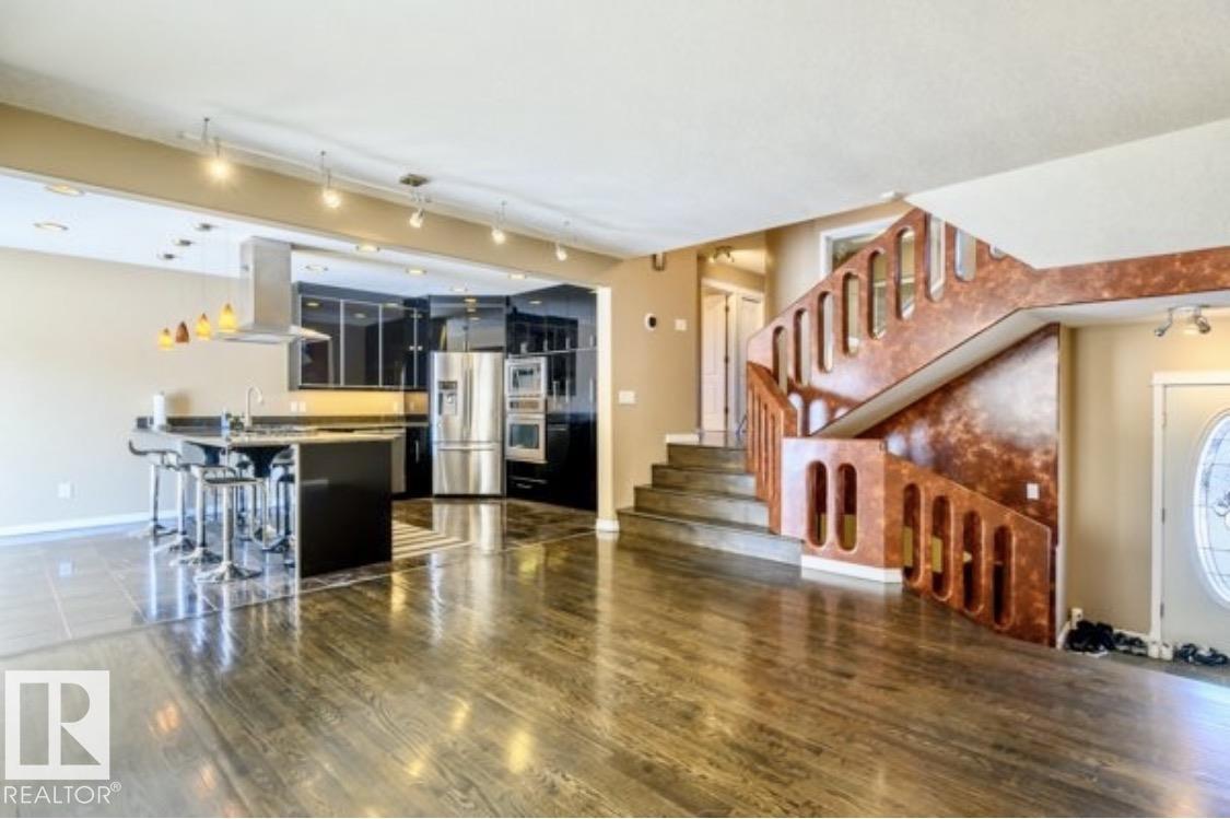 Photo 12 at 18633 122 Avenue NW, Kinokamau Plains Area, Edmonton