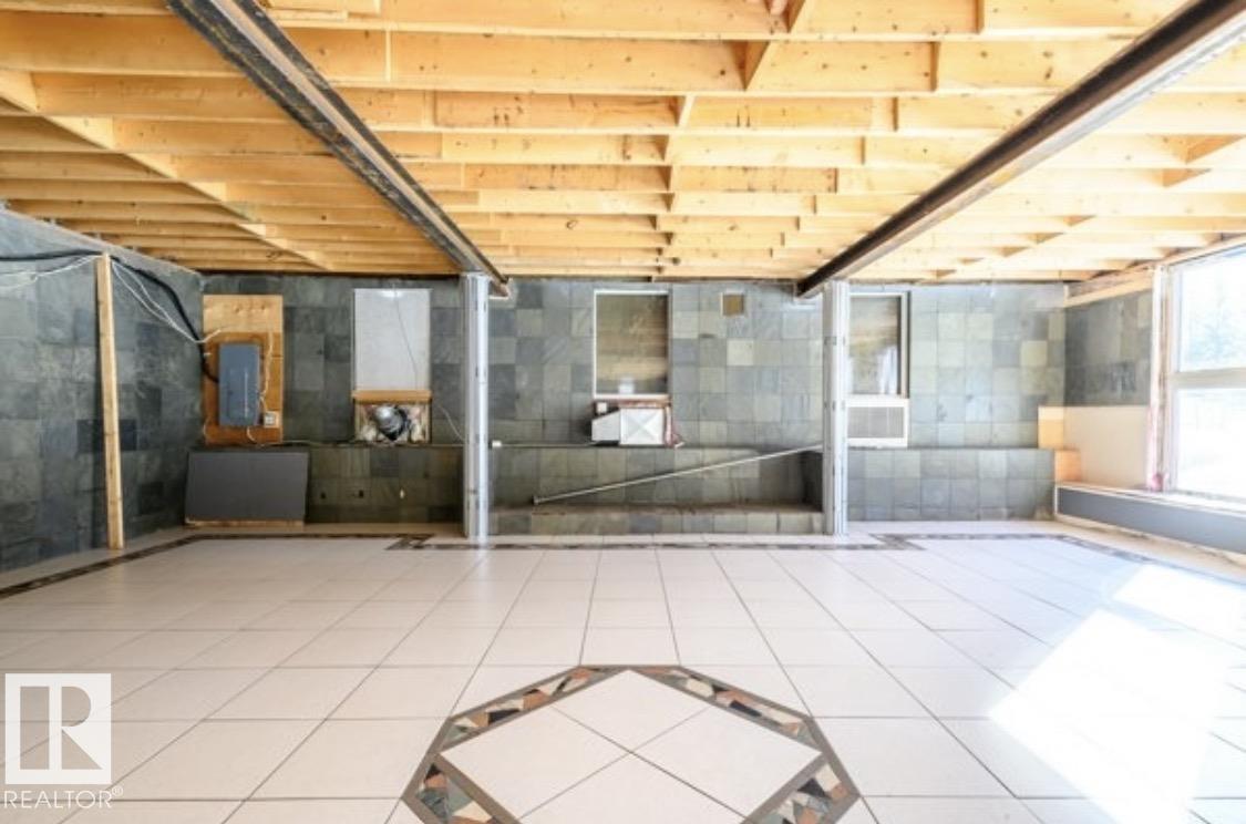 Photo 27 at 18633 122 Avenue NW, Kinokamau Plains Area, Edmonton