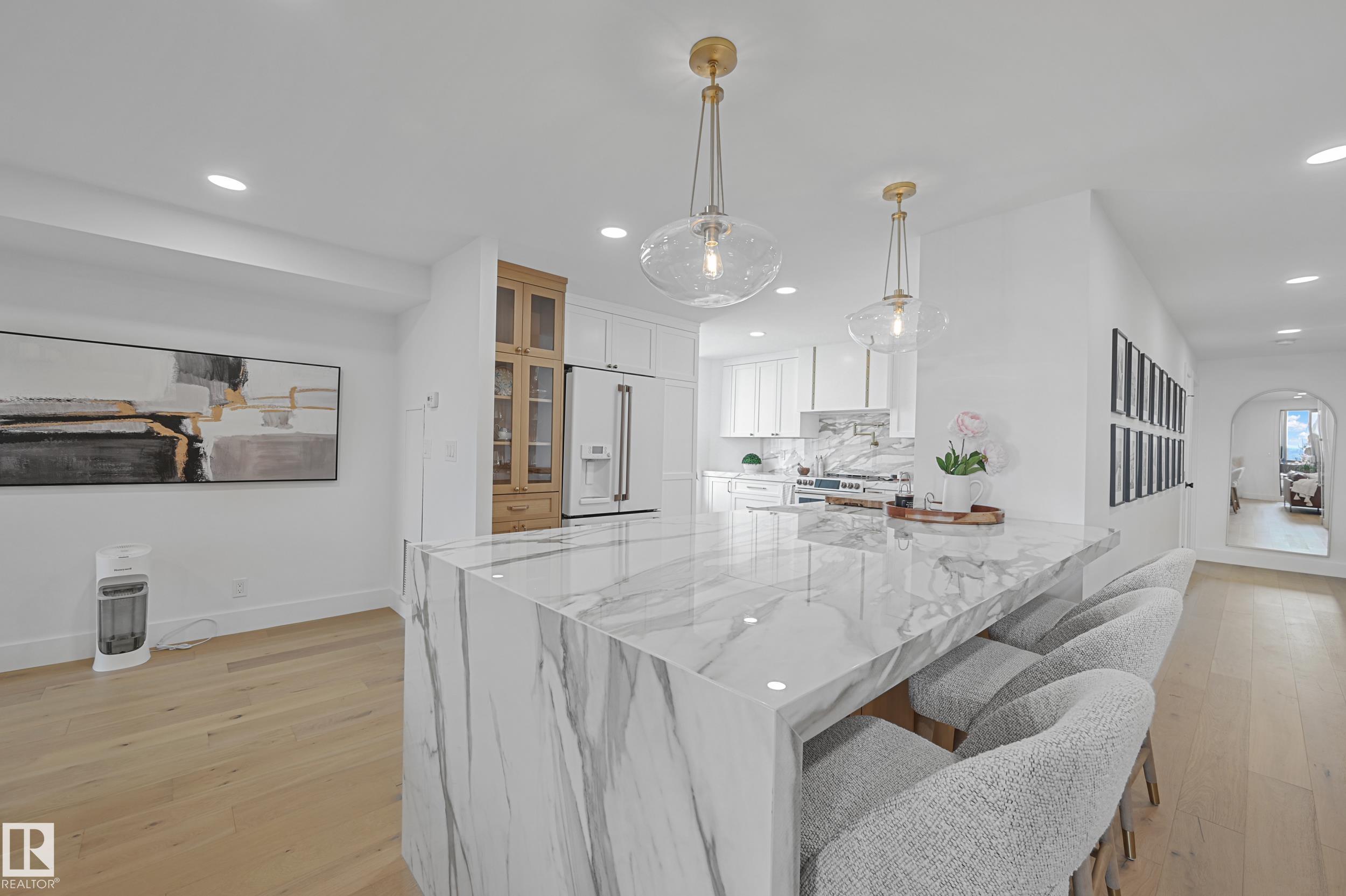 Photo 9 at 701 - 11503 100 Avenue NW, Wîhkwêntôwin, Edmonton