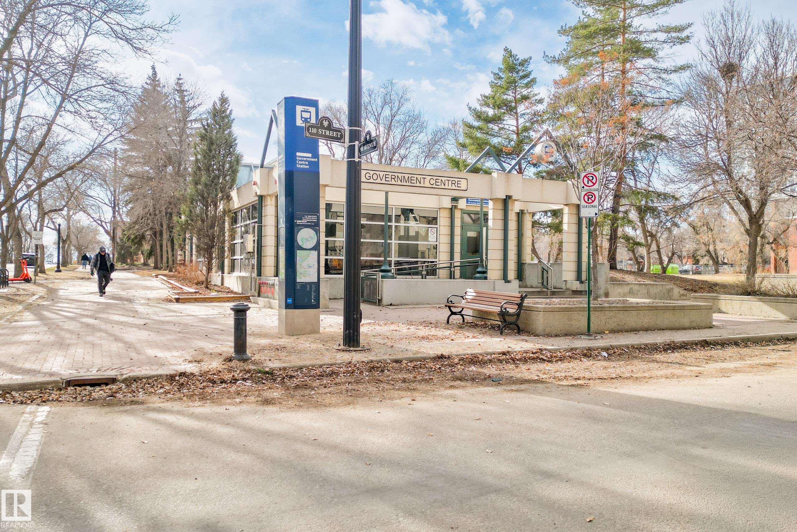 Photo 39 at 103 - 9715 110 Street NW, Wîhkwêntôwin, Edmonton