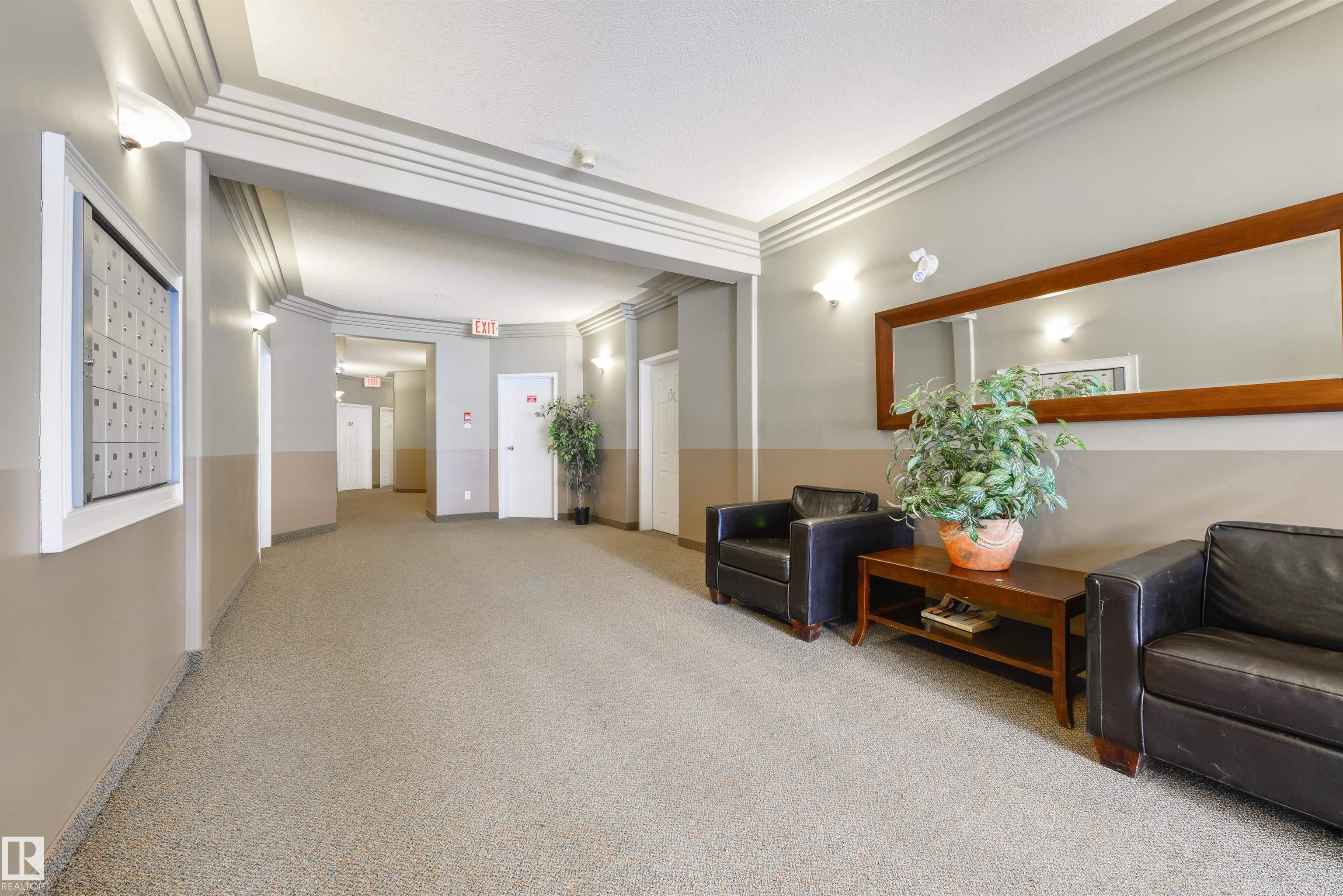 301 - 10033 116 Street NW, Wîhkwêntôwin, Edmonton