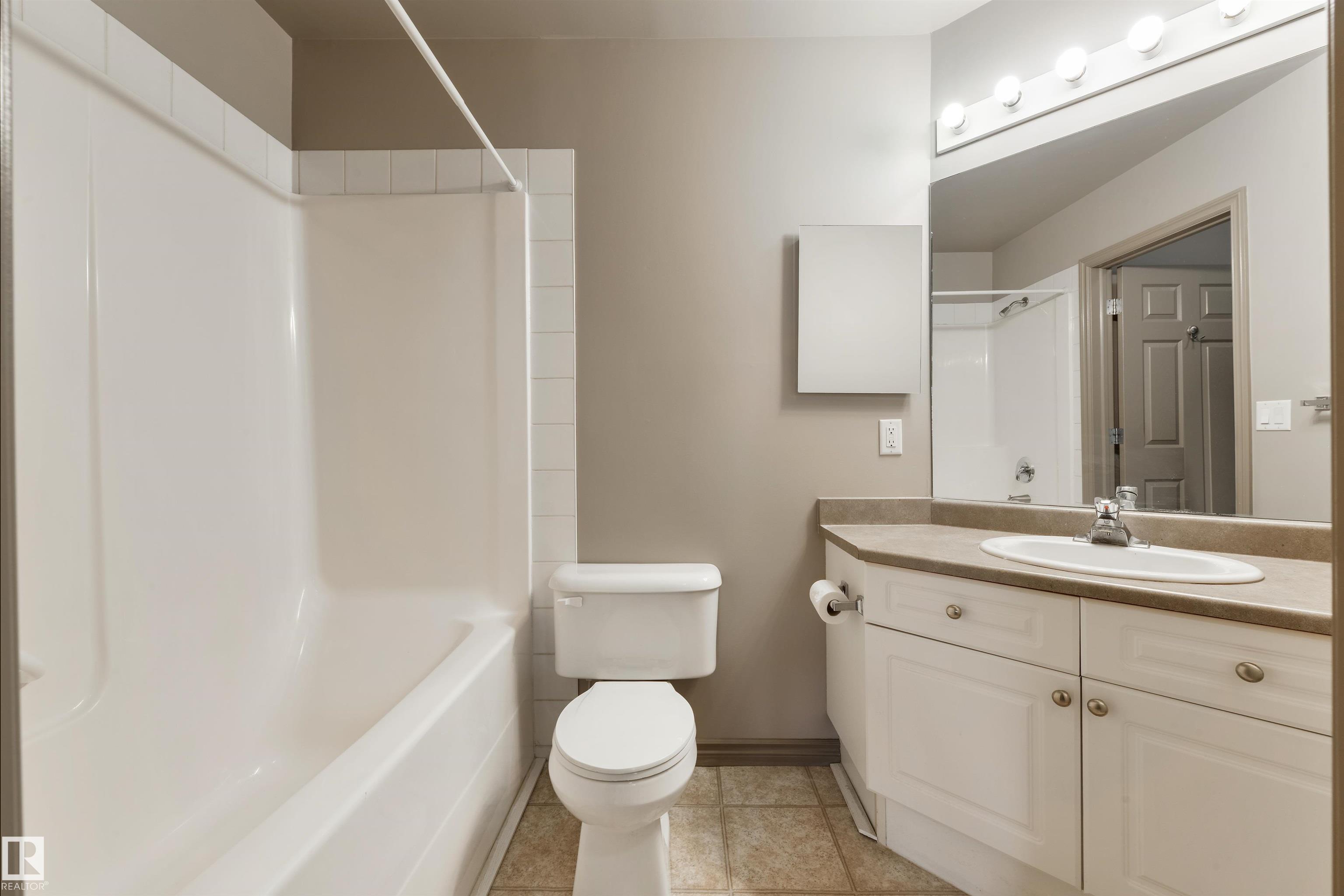 Photo 14 at 301 - 10033 116 Street NW, Wîhkwêntôwin, Edmonton