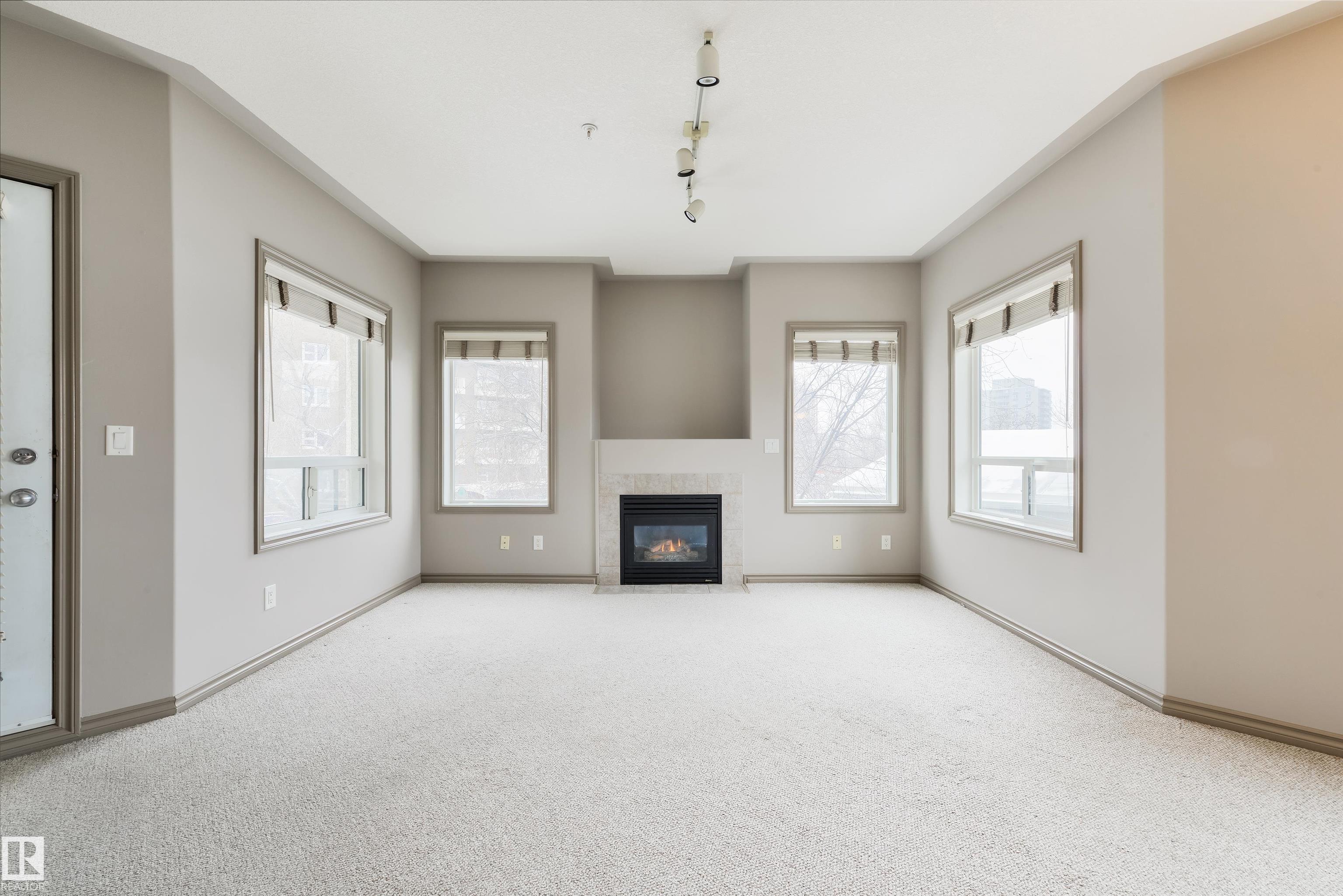 Photo 26 at 301 - 10033 116 Street NW, Wîhkwêntôwin, Edmonton