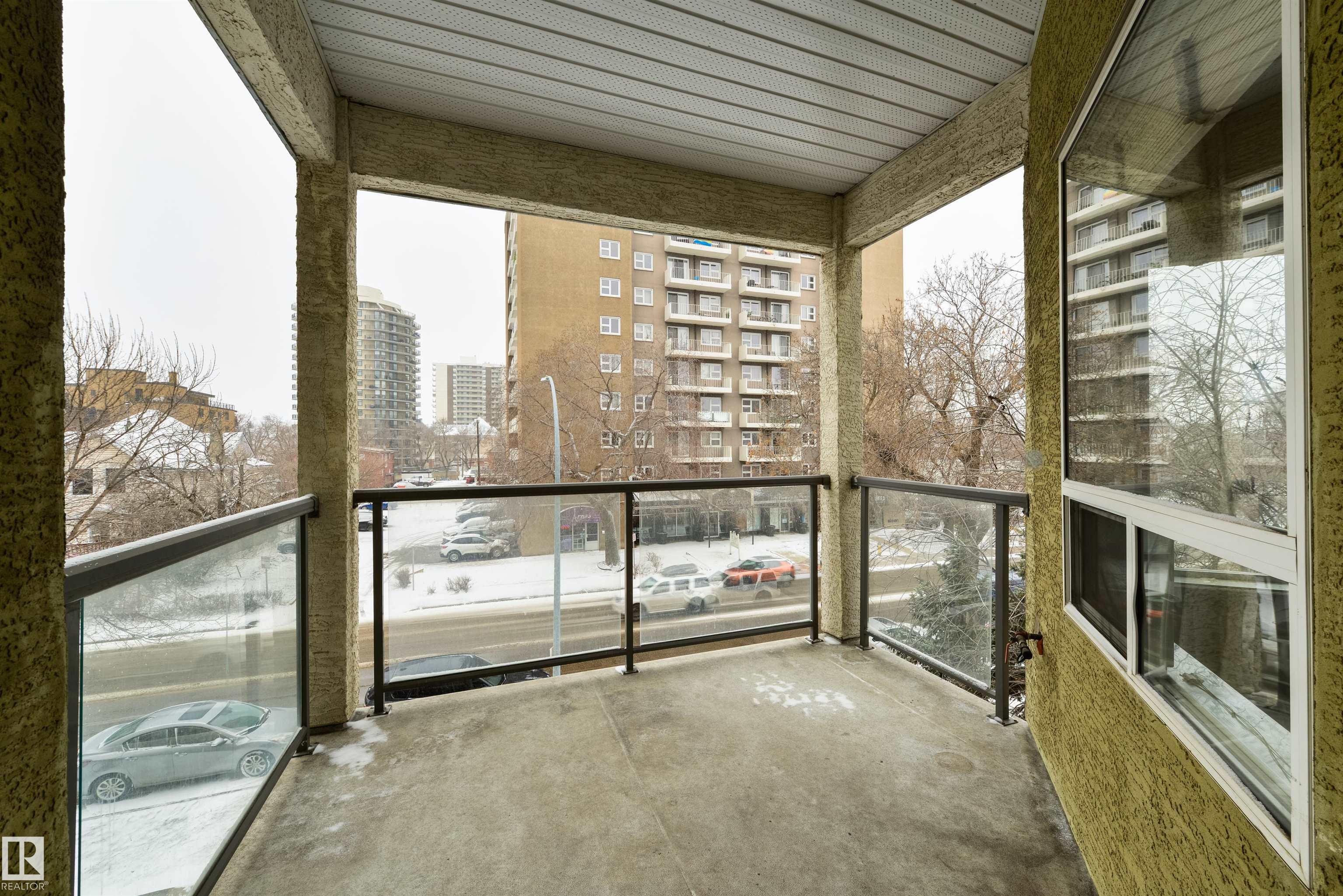 Photo 28 at 301 - 10033 116 Street NW, Wîhkwêntôwin, Edmonton