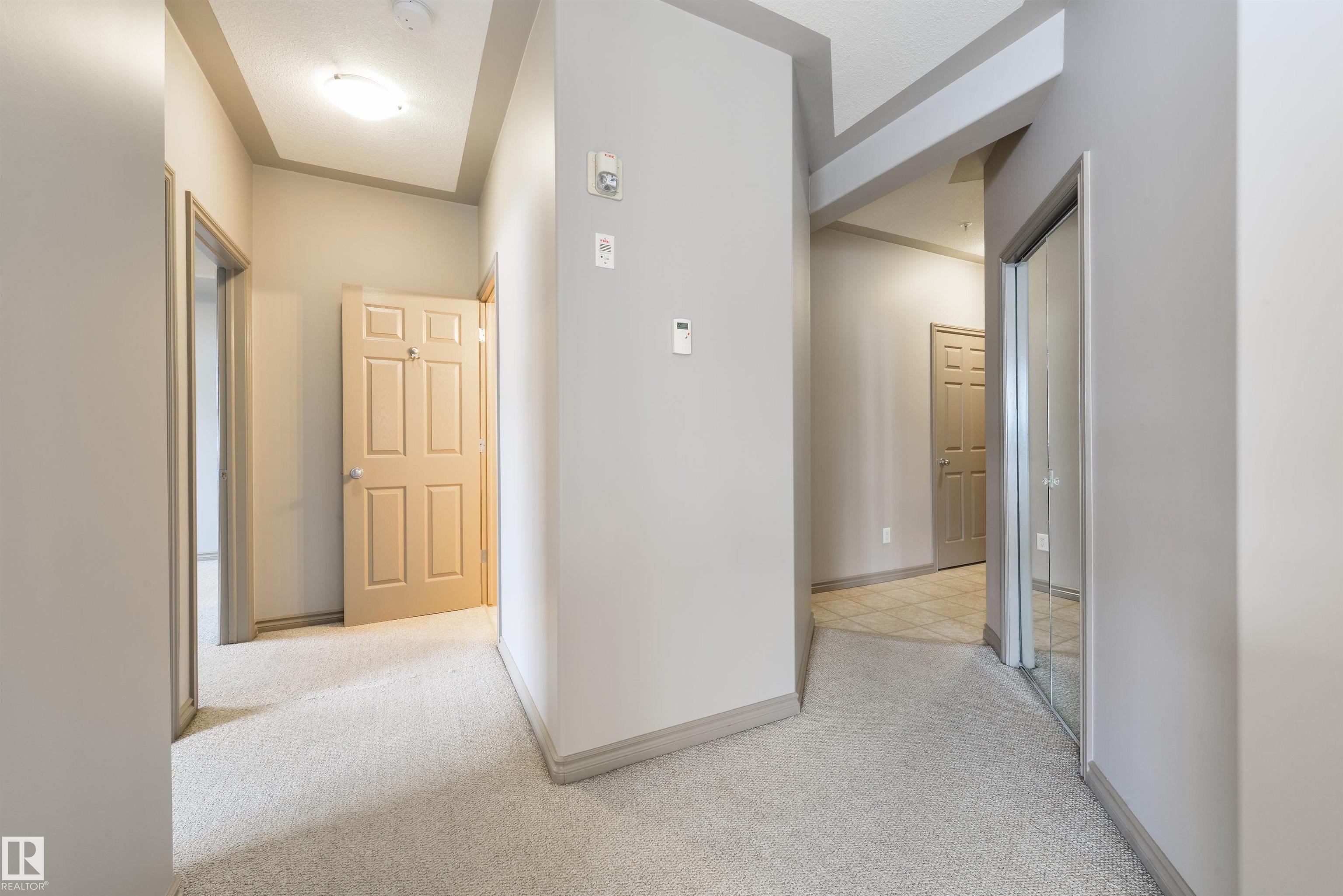 301 - 10033 116 Street NW, Wîhkwêntôwin, Edmonton