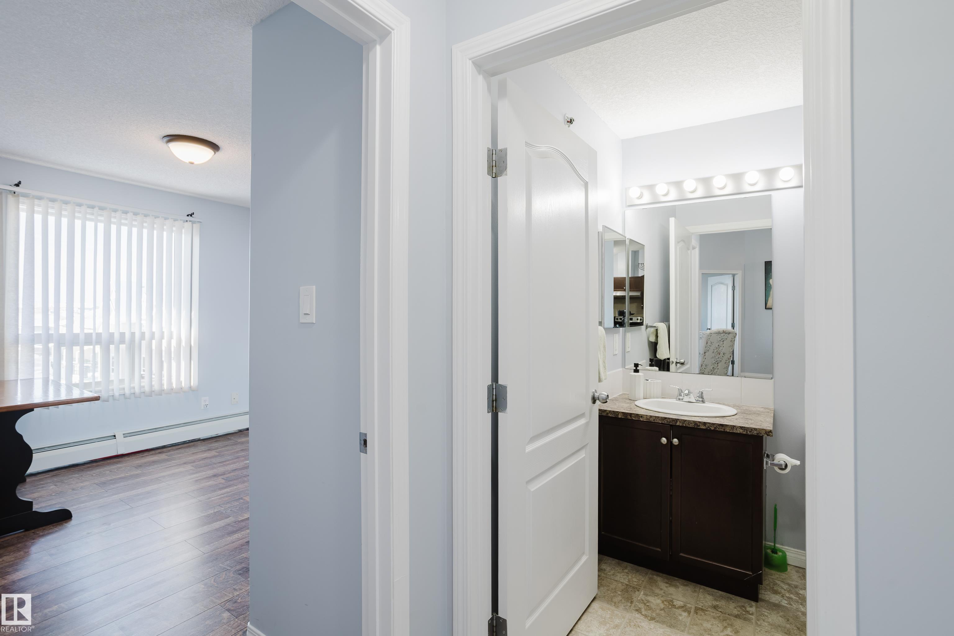 Photo 32 at 7412 - 7327 South Terwillegar Drive NW, South Terwillegar, Edmonton