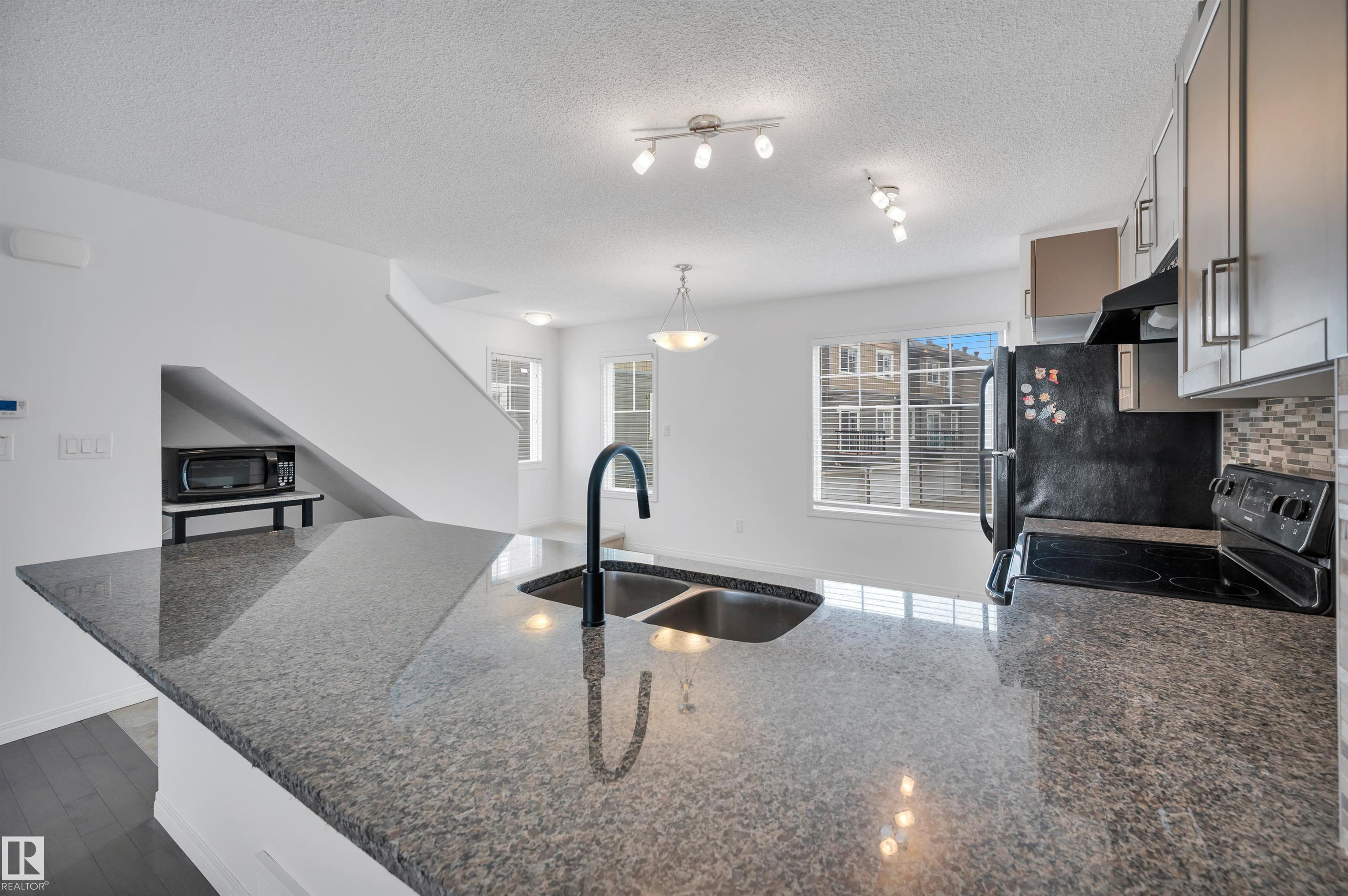 Photo 8 at 13 - 1030 Chappelle Boulevard SW, Chappelle Area, Edmonton