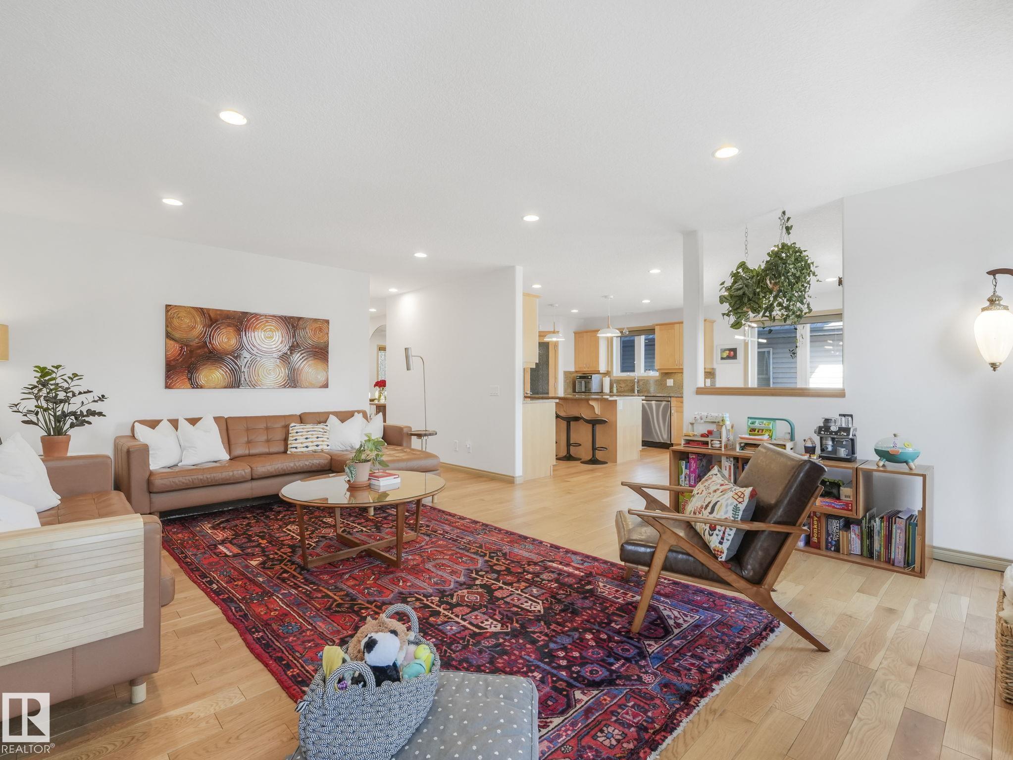 Photo 12 at 8723 207 Street NW, Suder Greens, Edmonton