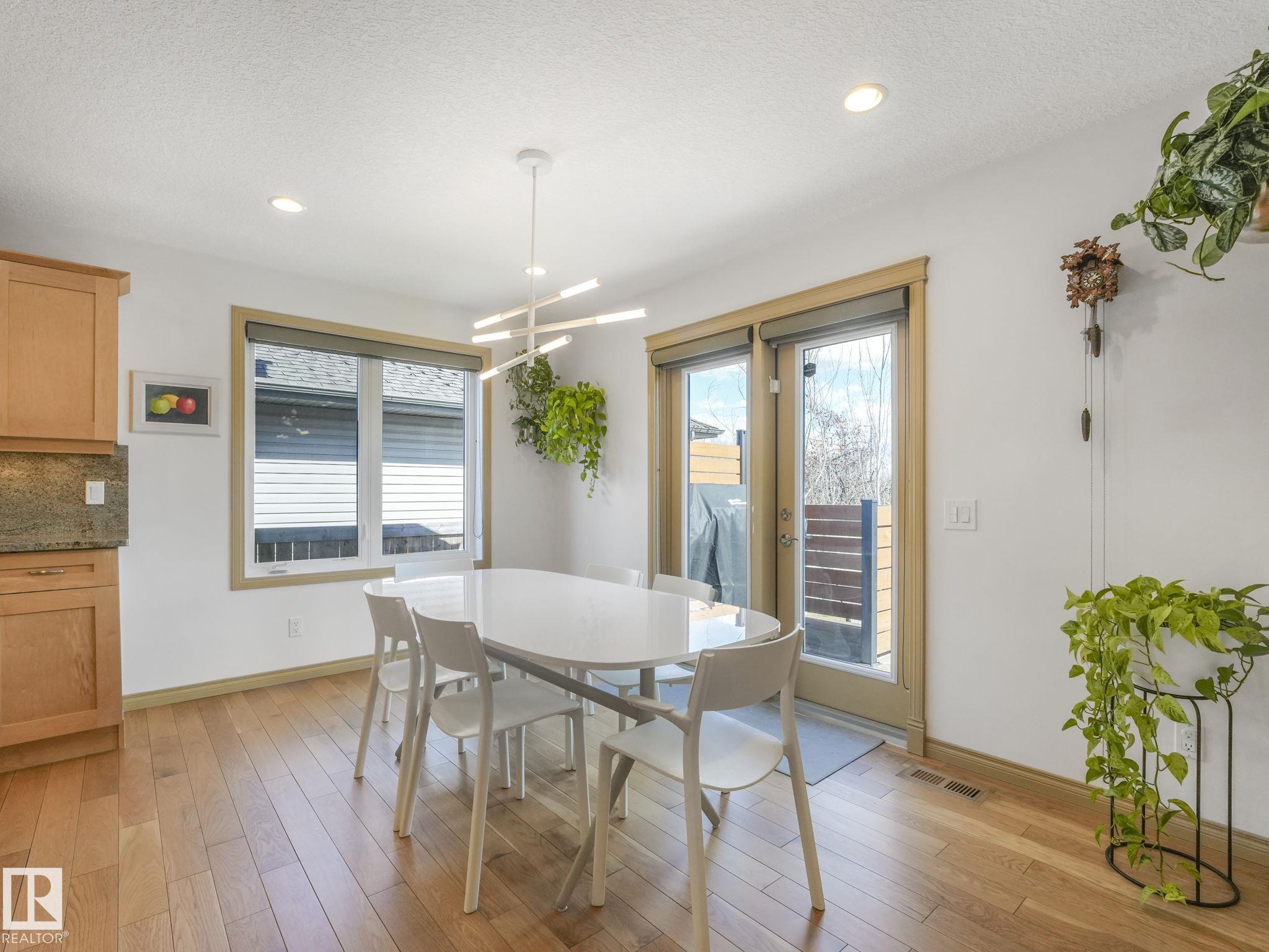 Photo 19 at 8723 207 Street NW, Suder Greens, Edmonton