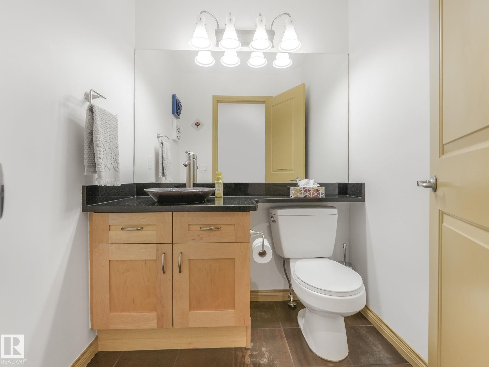 Photo 22 at 8723 207 Street NW, Suder Greens, Edmonton