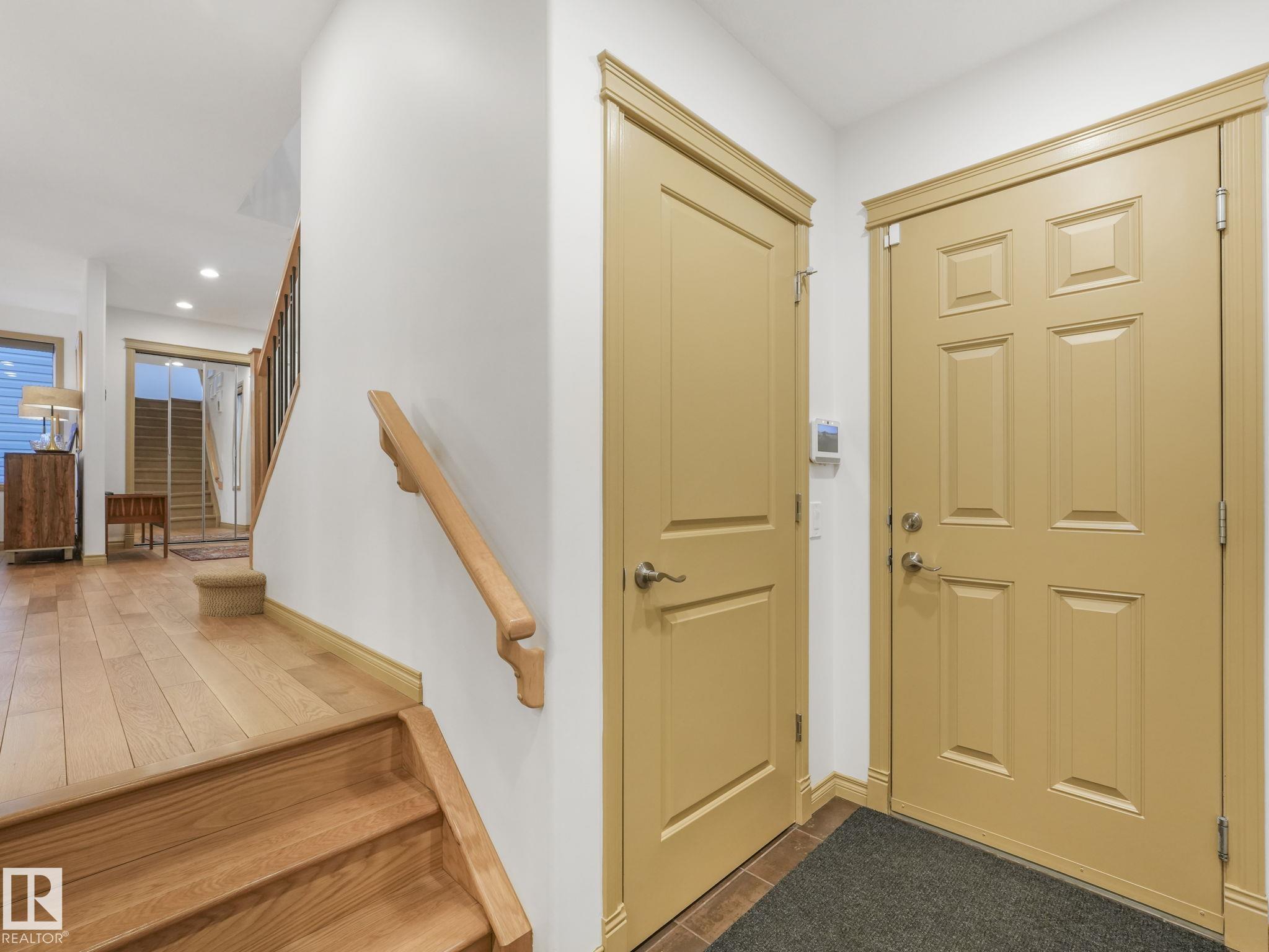 Photo 24 at 8723 207 Street NW, Suder Greens, Edmonton