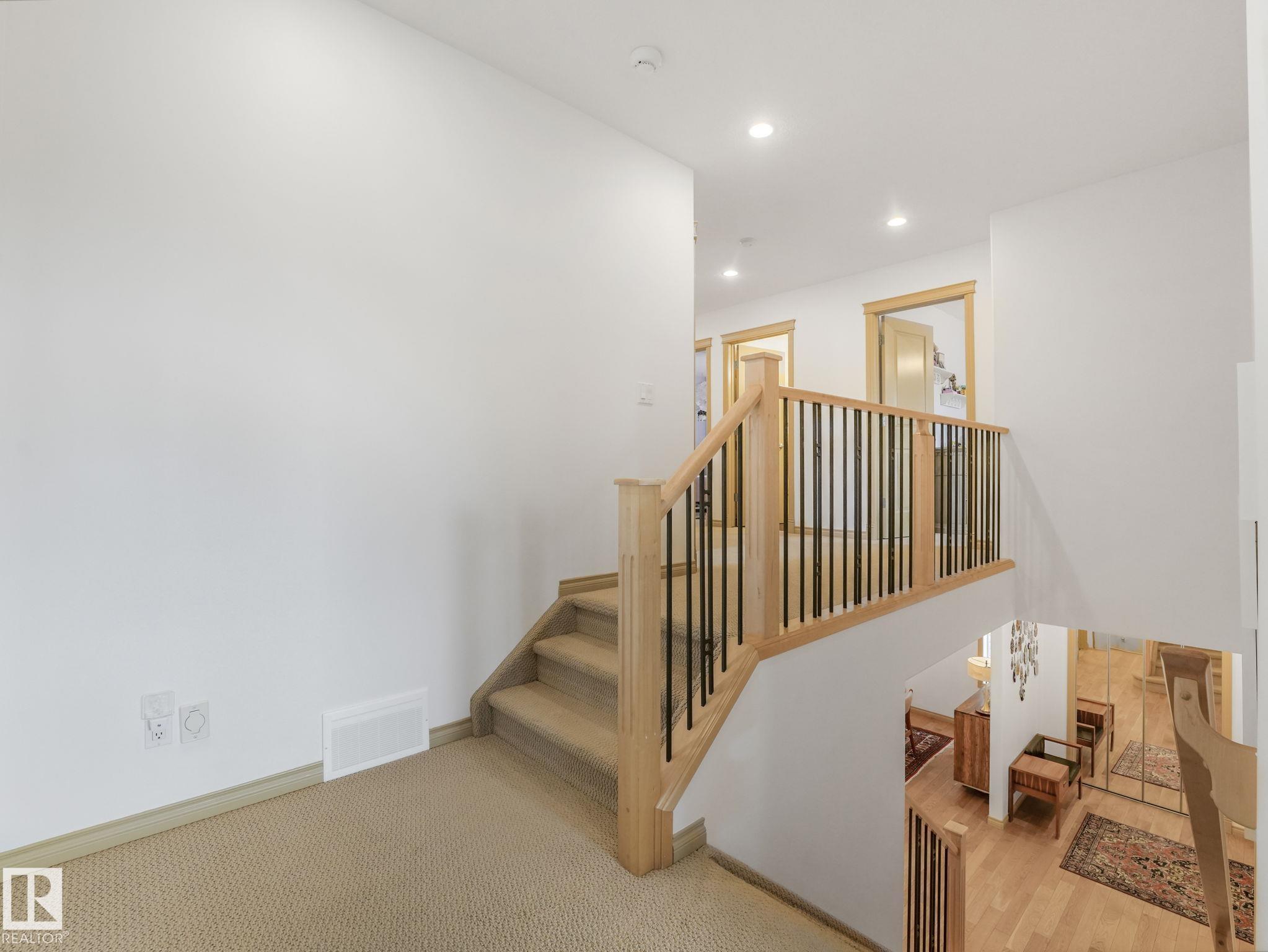 Photo 25 at 8723 207 Street NW, Suder Greens, Edmonton