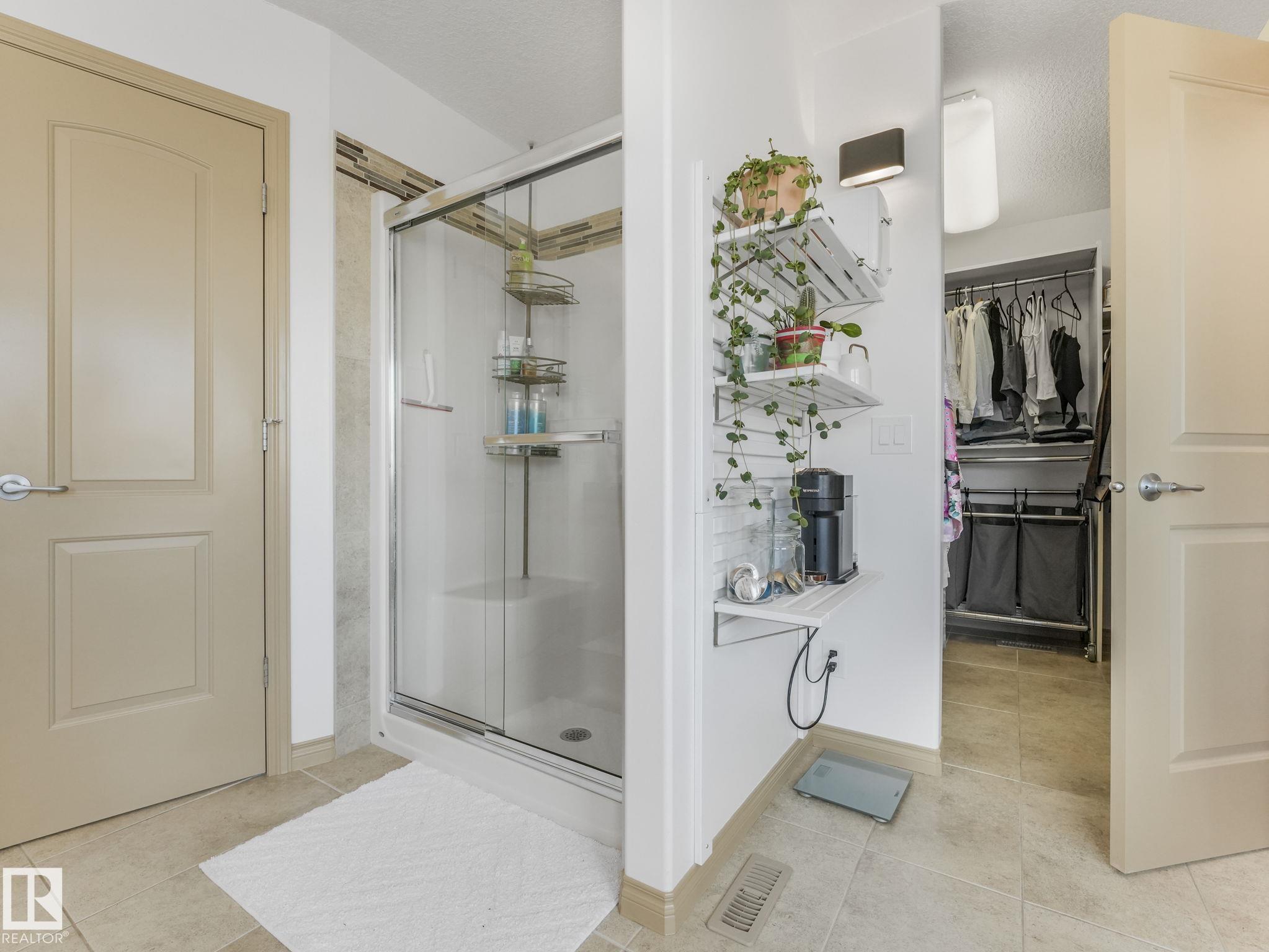 Photo 40 at 8723 207 Street NW, Suder Greens, Edmonton