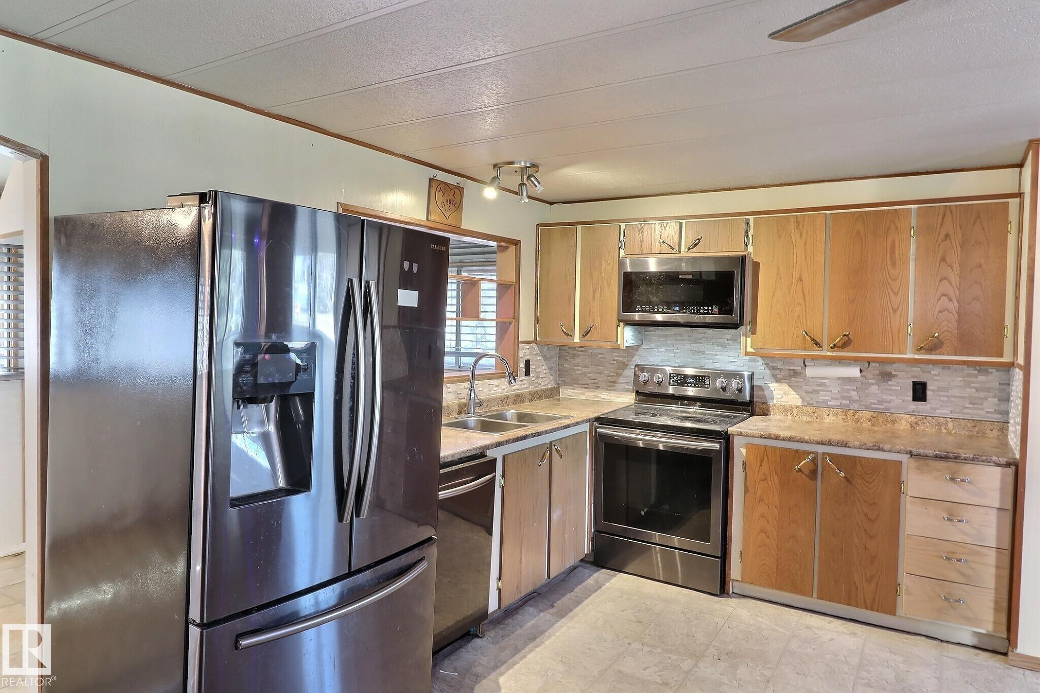 Picture for CIR Realty