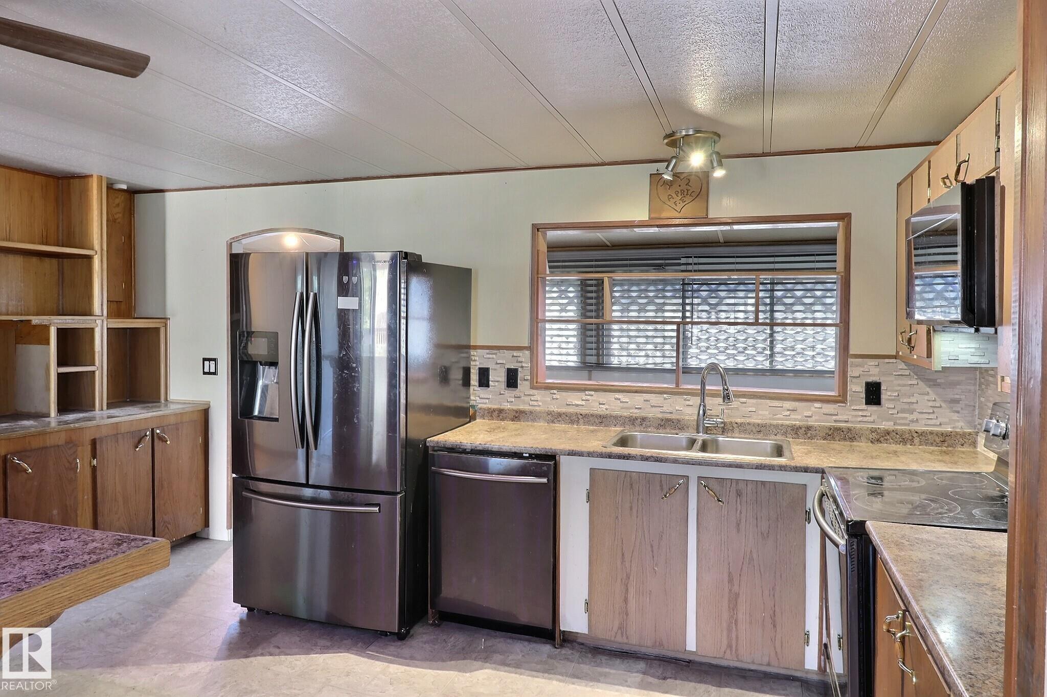 Picture for CIR Realty