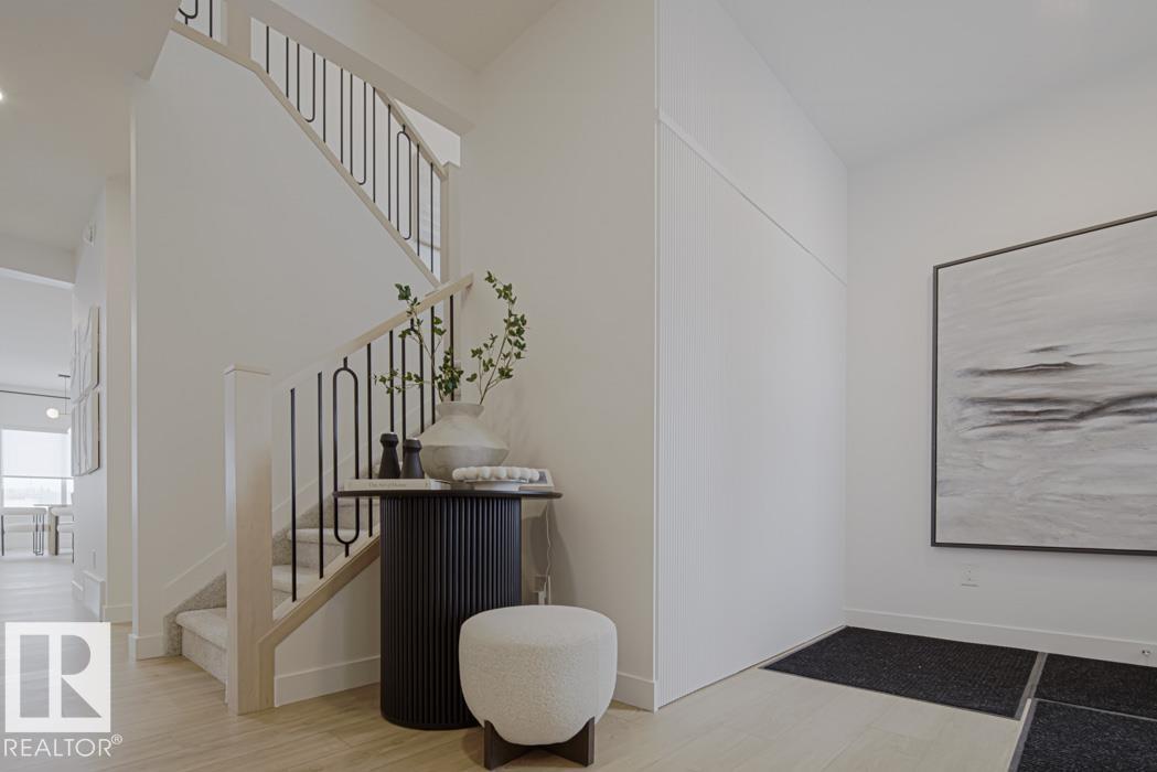 20715 40 Avenue NW, Edgemont, Edmonton