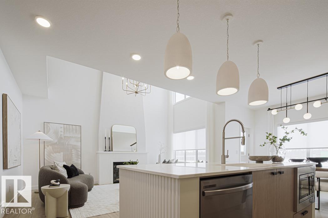 Photo 13 at 20715 40 Avenue NW, Edgemont, Edmonton