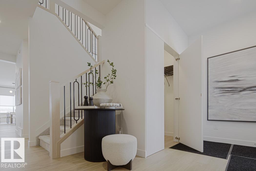 20715 40 Avenue NW, Edgemont, Edmonton