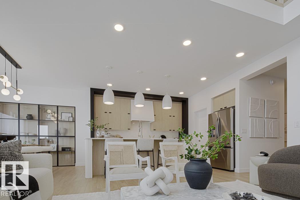 Photo 26 at 20715 40 Avenue NW, Edgemont, Edmonton