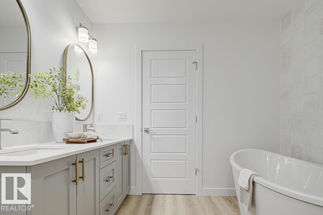 Photo 31 at 20739 40 Avenue NW, Edgemont, Edmonton