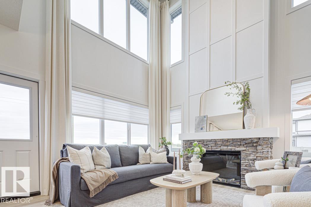 20739 40 Avenue NW, Edgemont, Edmonton