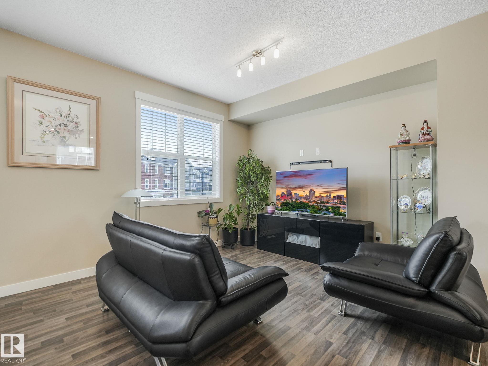 Photo 10 at 96 - 8315 180 Avenue NW, Klarvatten, Edmonton