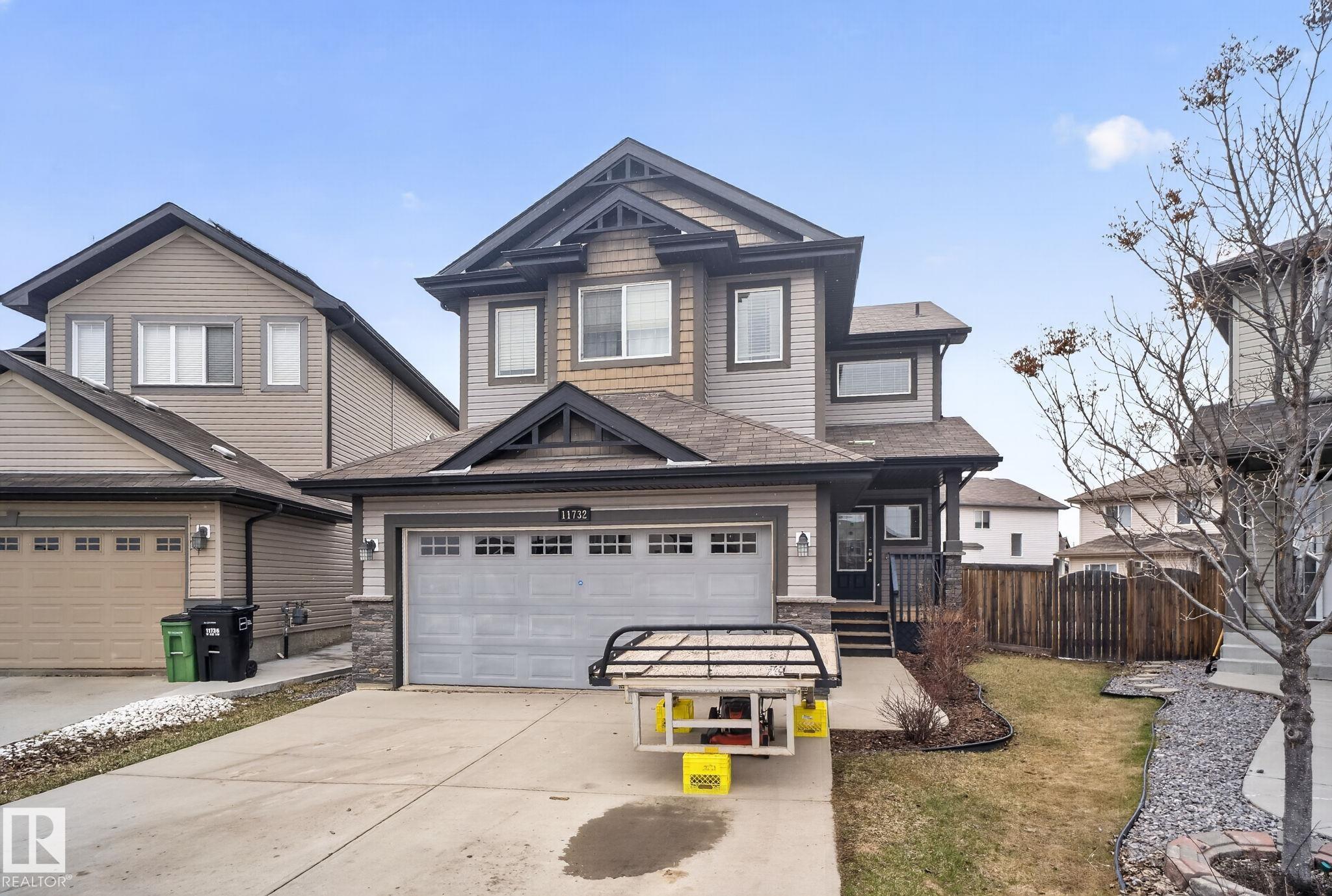 11732 18 Avenue SW, Rutherford, Edmonton