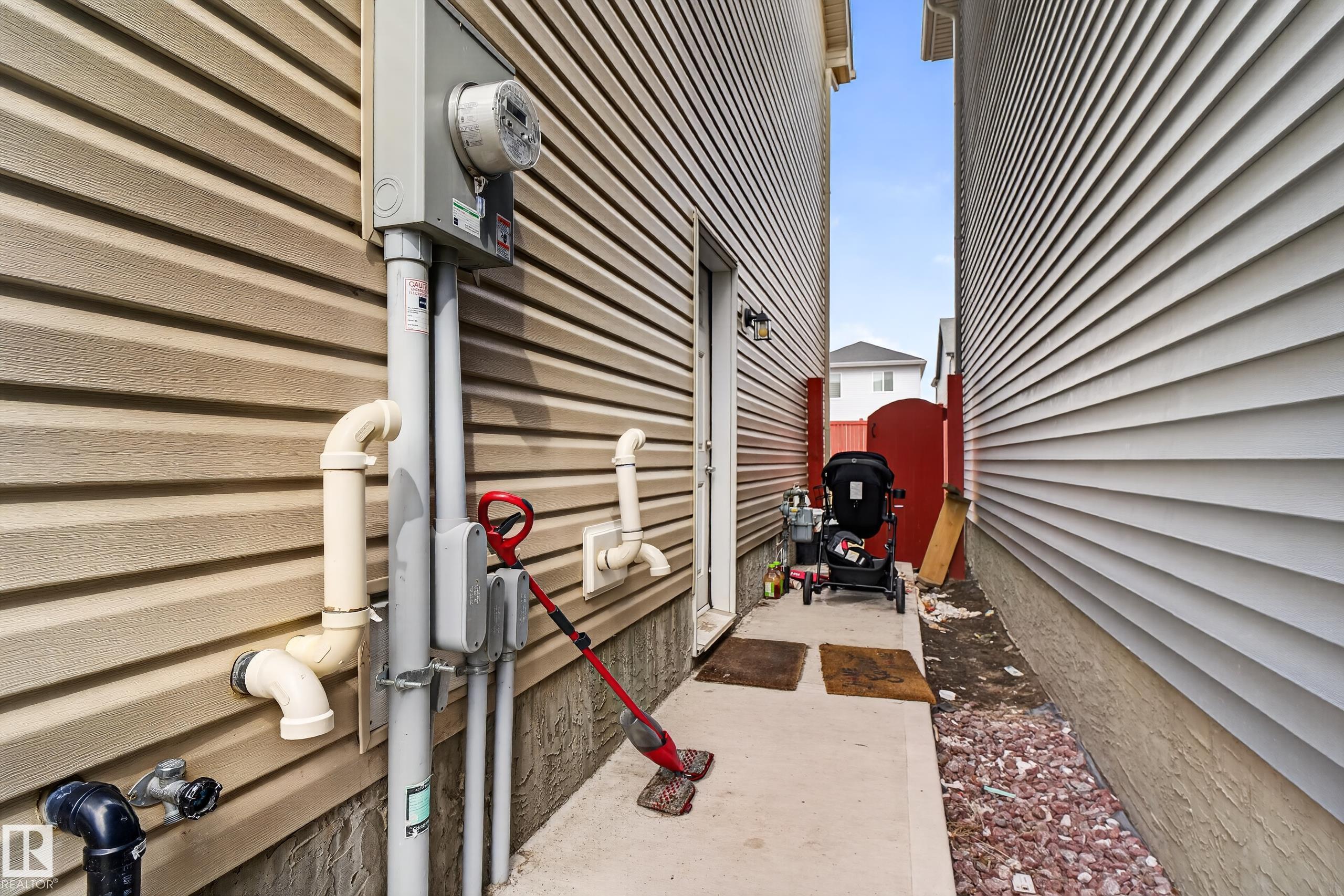 Photo 36 at 5242 23 Avenue SW, Walker, Edmonton