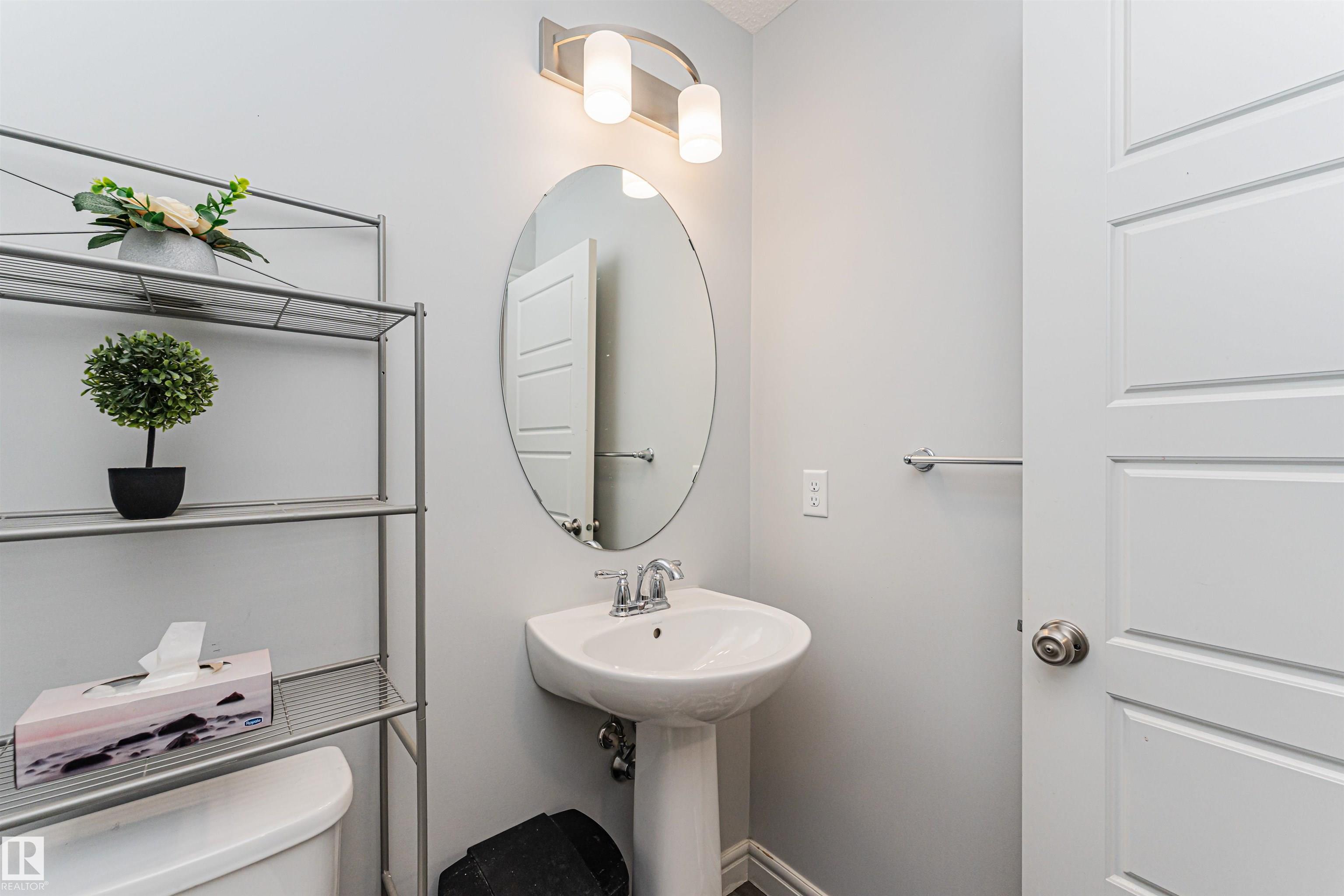 Photo 26 at 2051 Graydon Hill Crescent SW, Graydon Hill, Edmonton