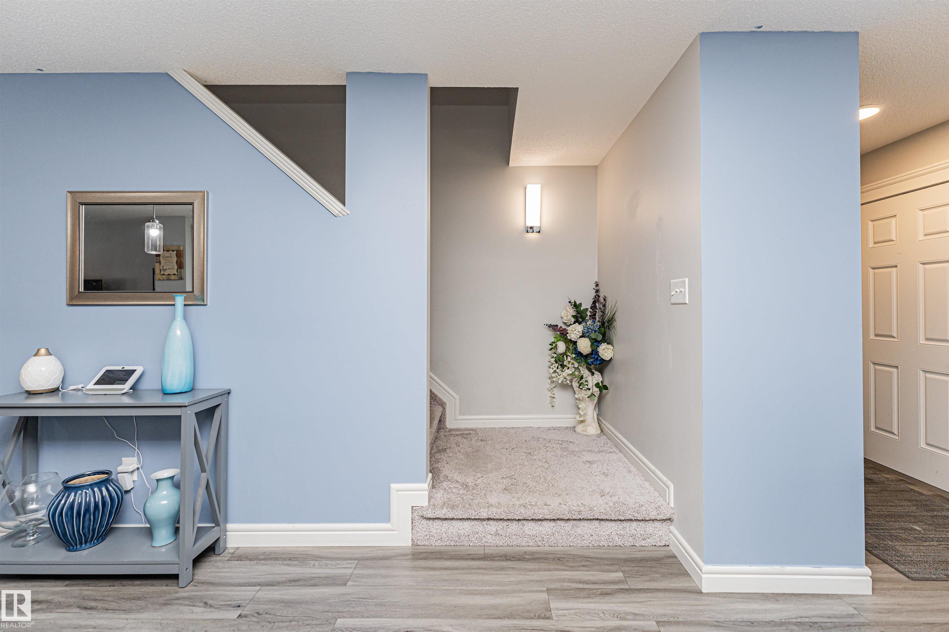 Photo 27 at 2051 Graydon Hill Crescent SW, Graydon Hill, Edmonton