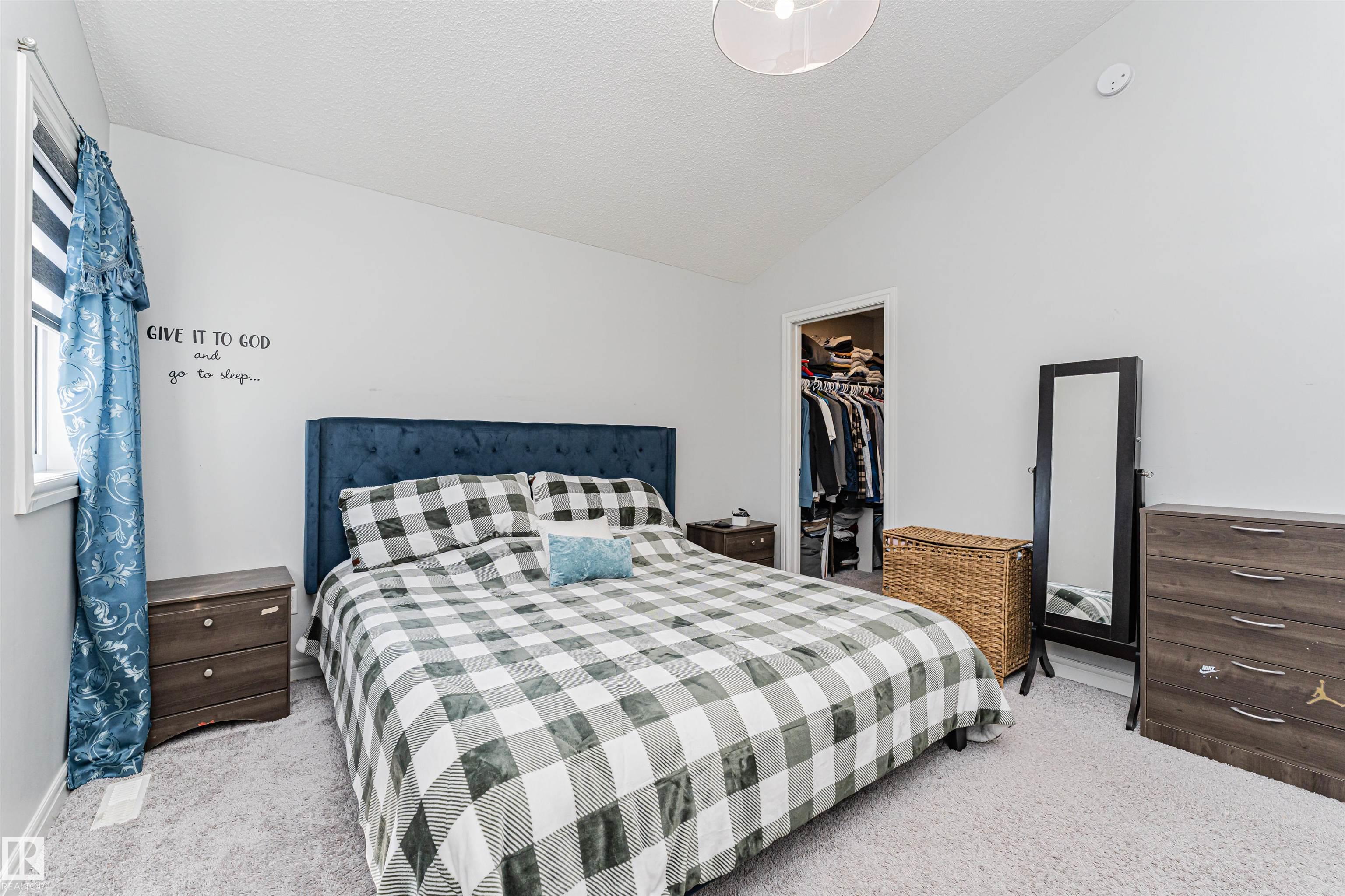 Photo 33 at 2051 Graydon Hill Crescent SW, Graydon Hill, Edmonton