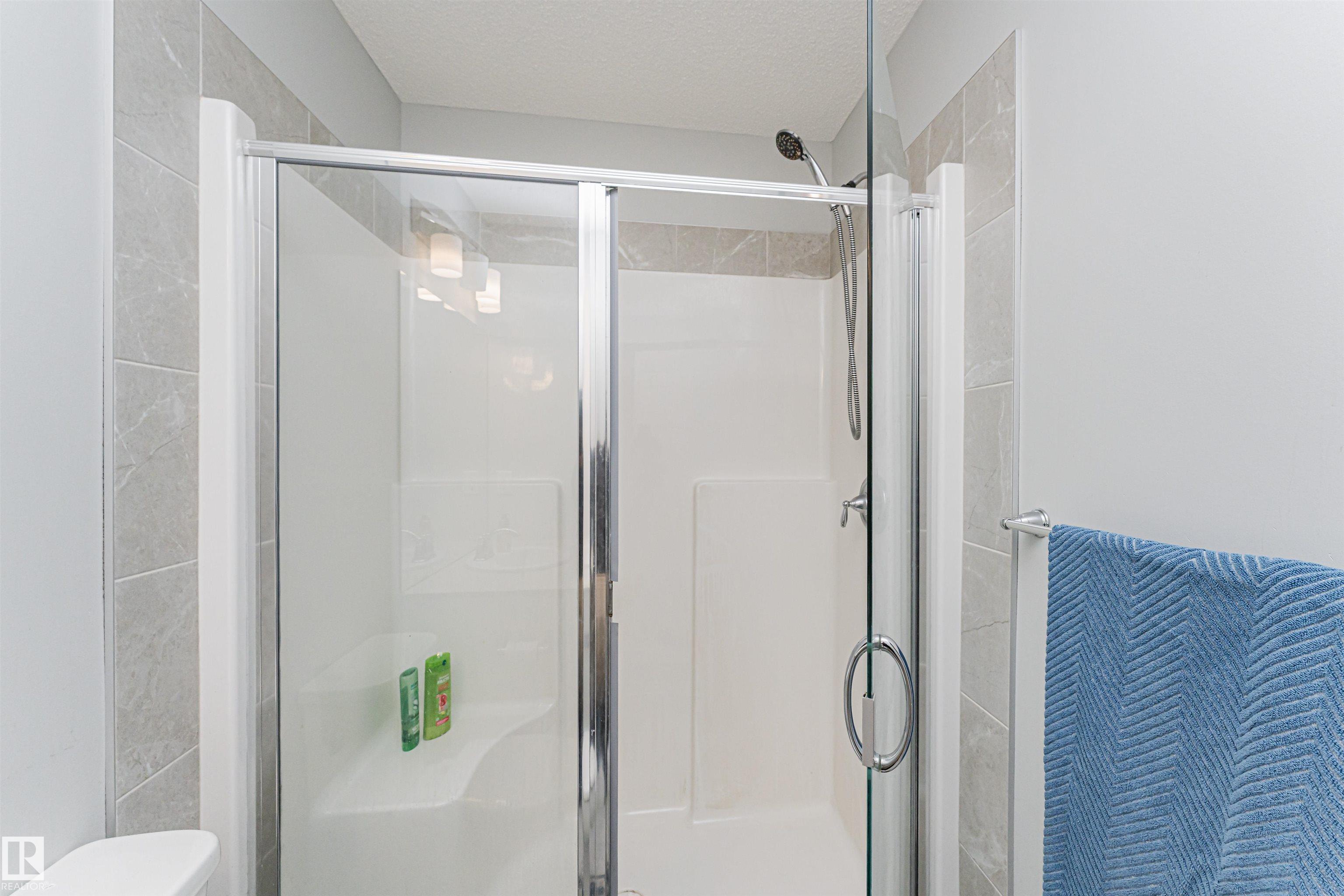 Photo 36 at 2051 Graydon Hill Crescent SW, Graydon Hill, Edmonton