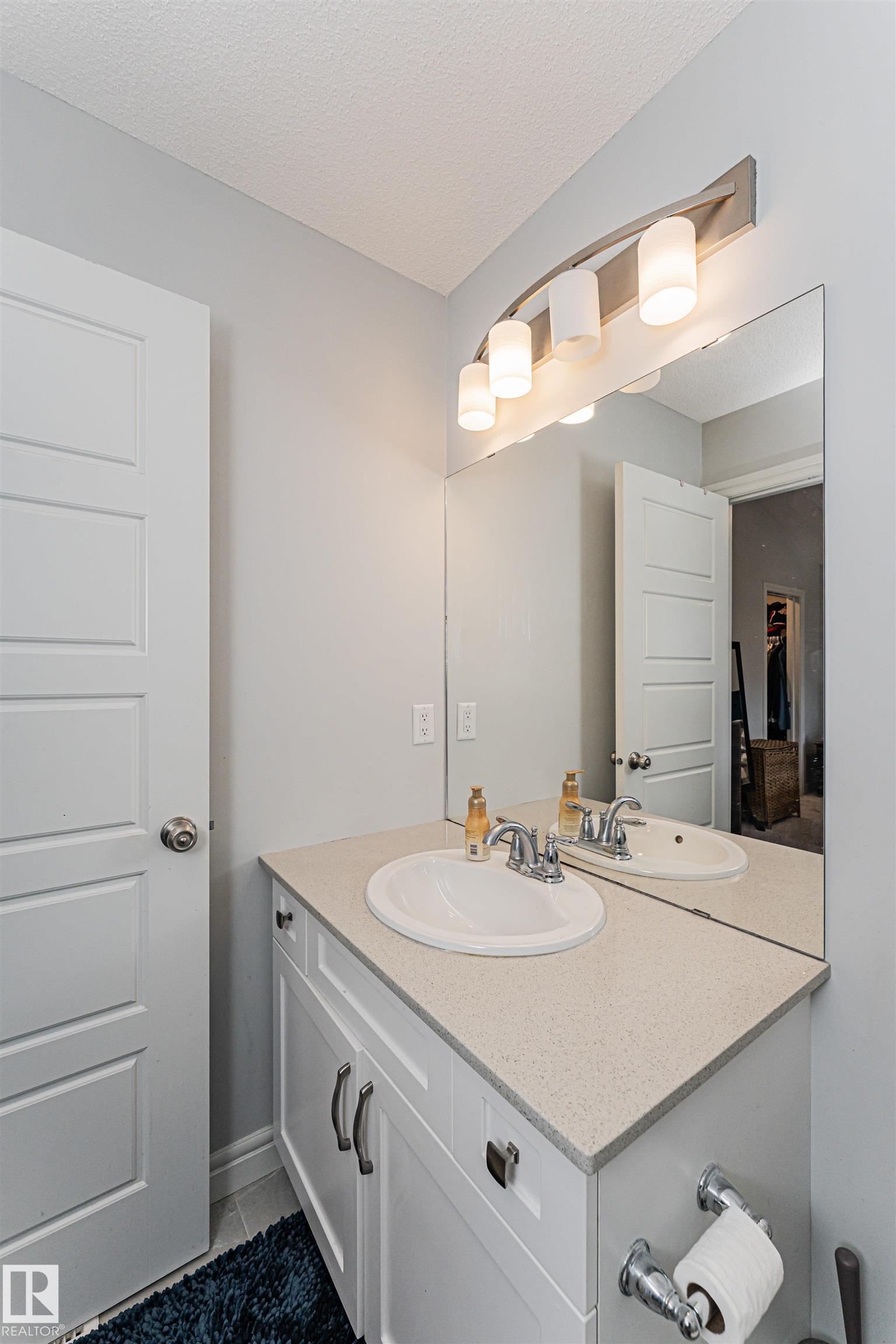 Photo 37 at 2051 Graydon Hill Crescent SW, Graydon Hill, Edmonton